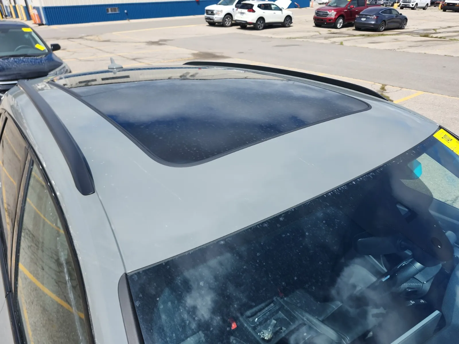 Exterior Roof Photo