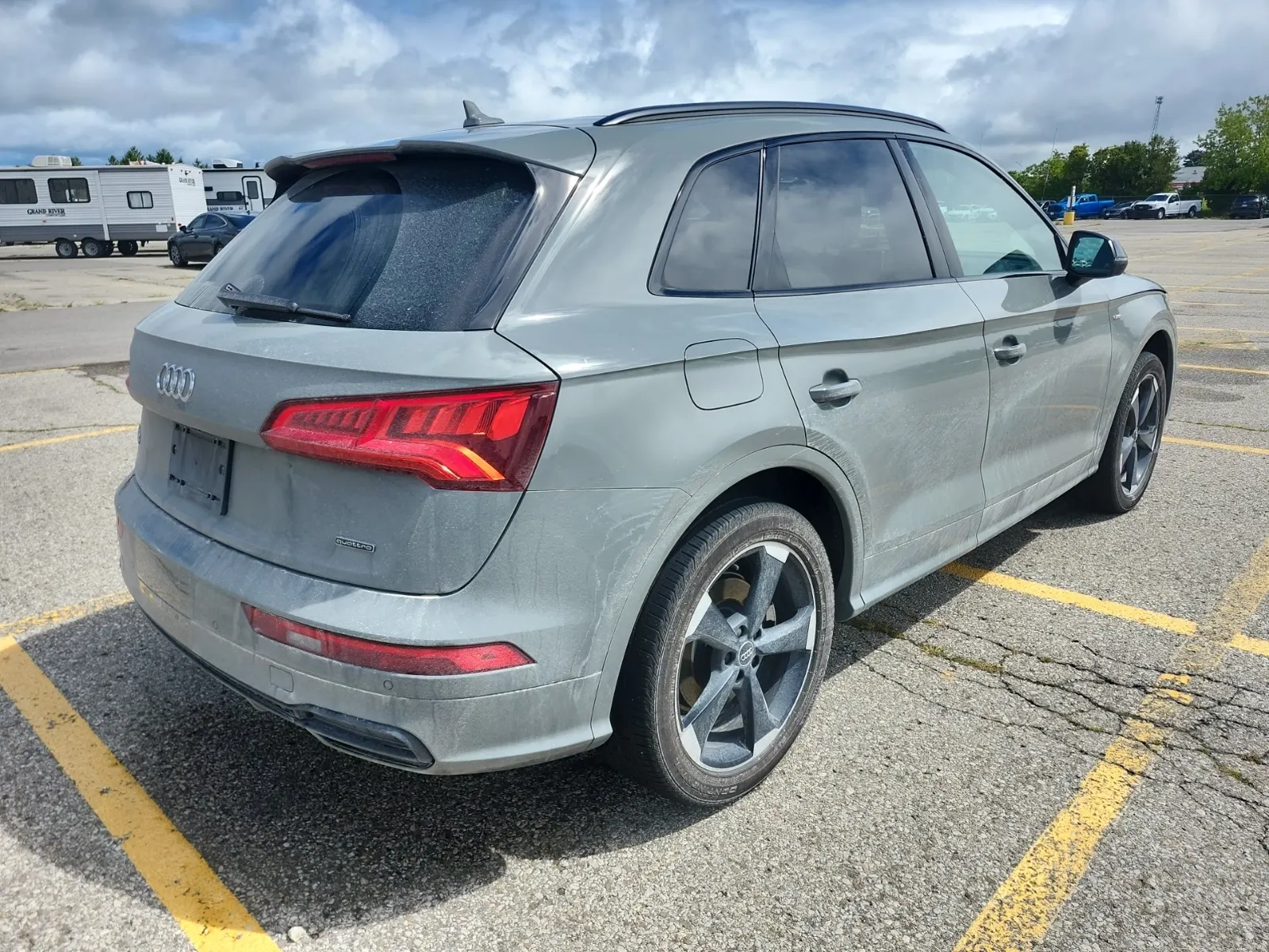 Passenger Rear 3/4 Photo