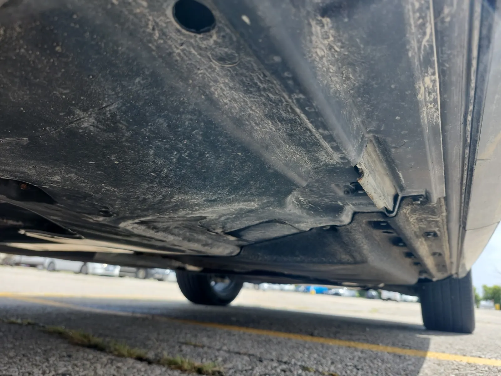 Undercarriage - Passenger Photo