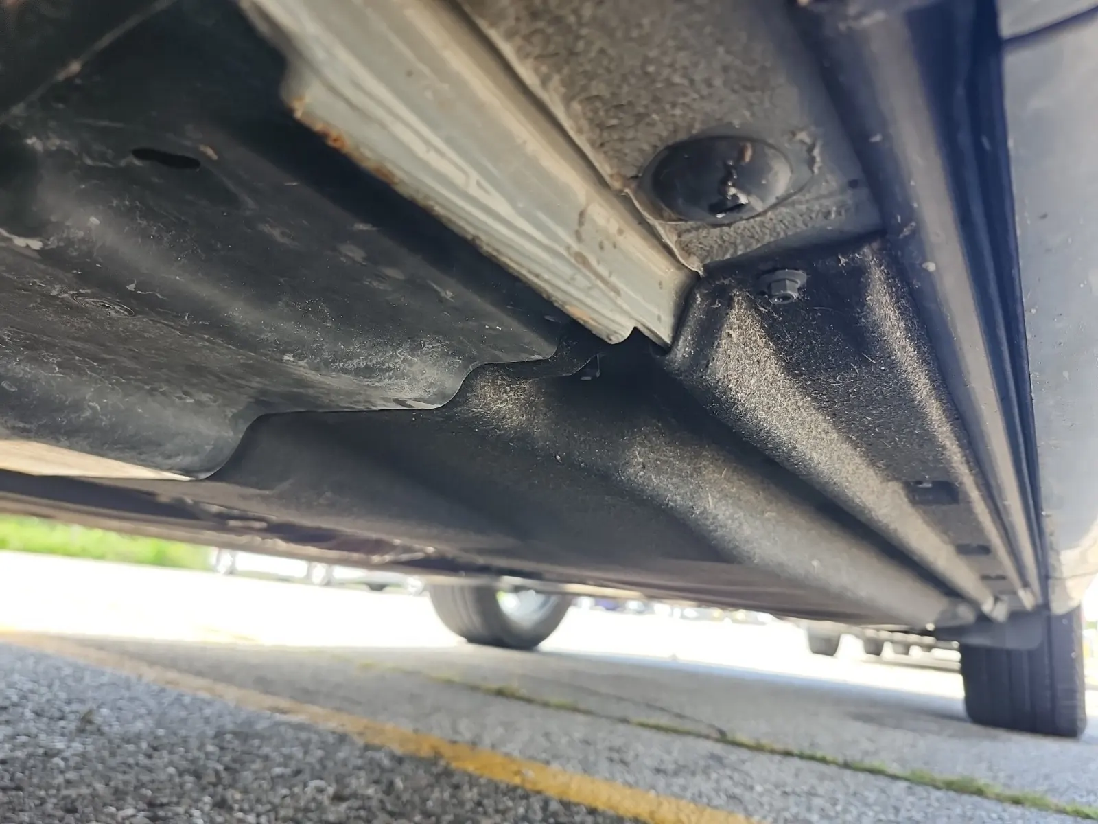Undercarriage - Driver Photo