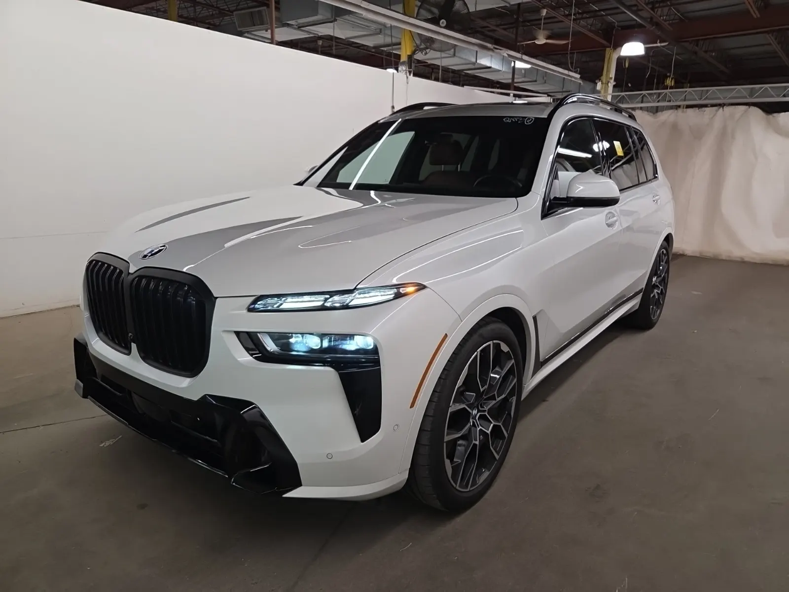 2025 BMW X7