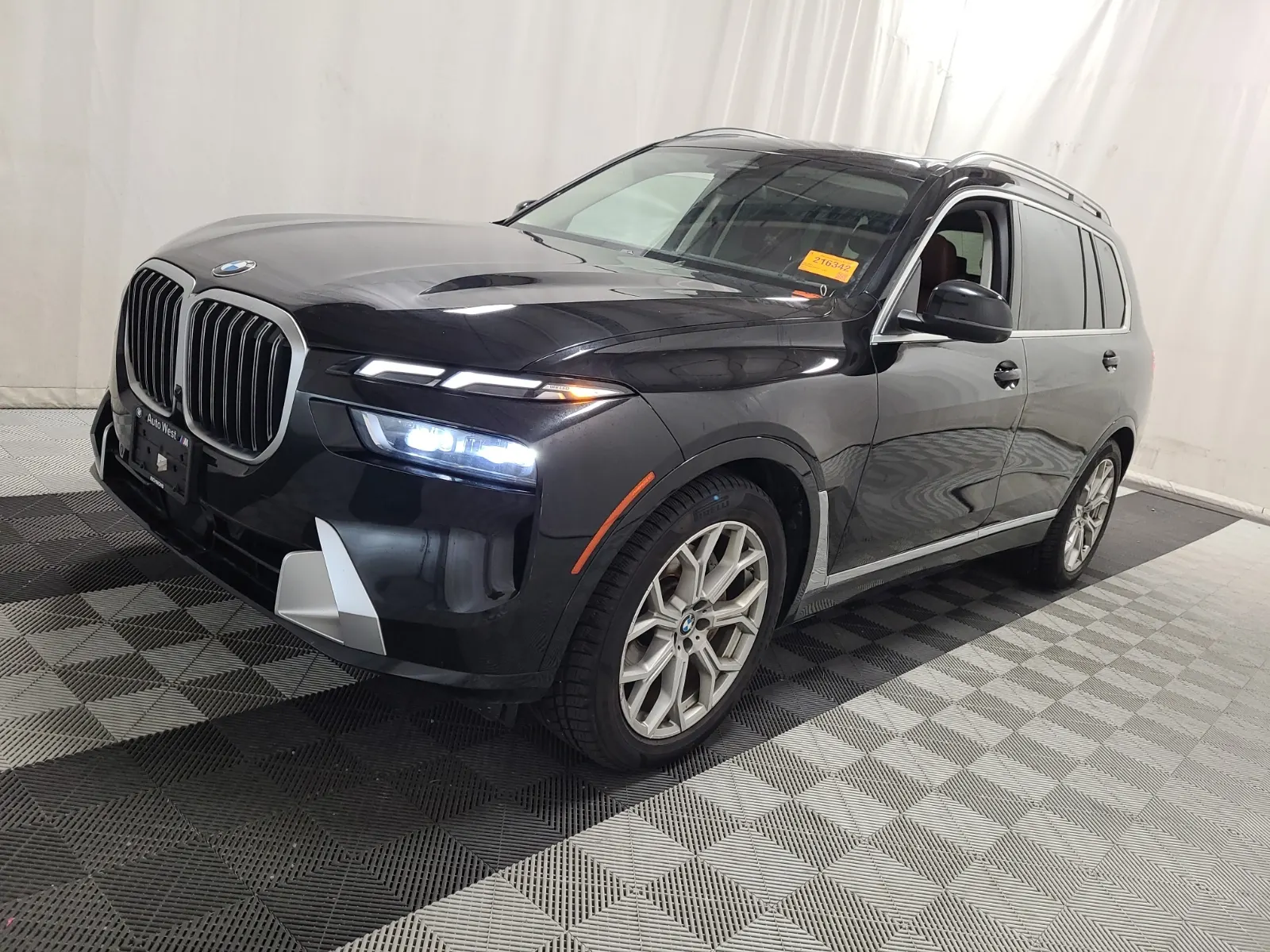 2023 BMW X7