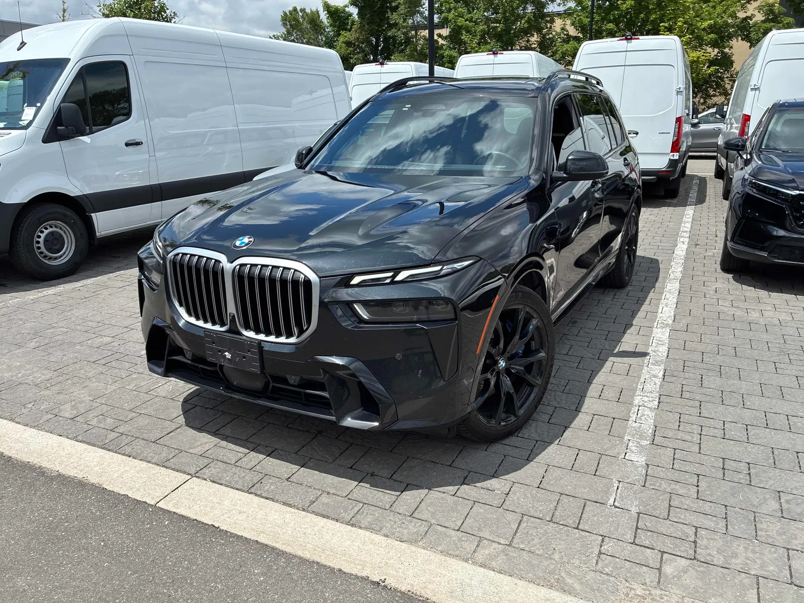 2023 BMW X7