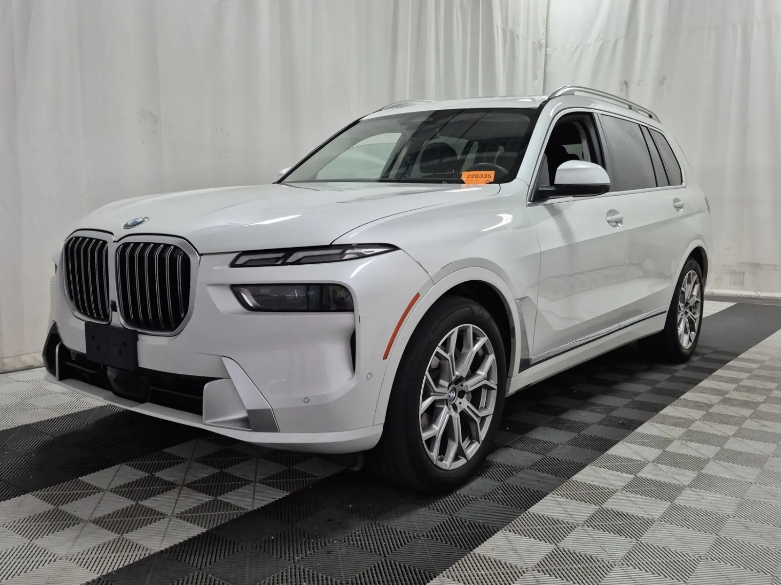 2024 BMW X7