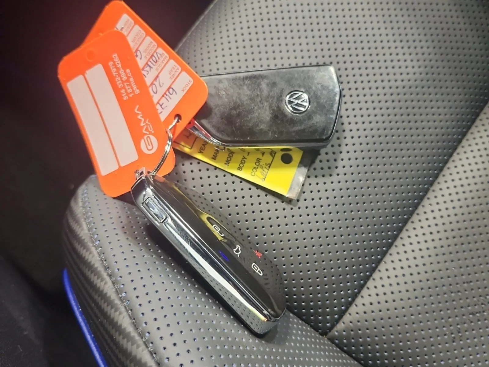 Keys/Fobs/Manual Photo