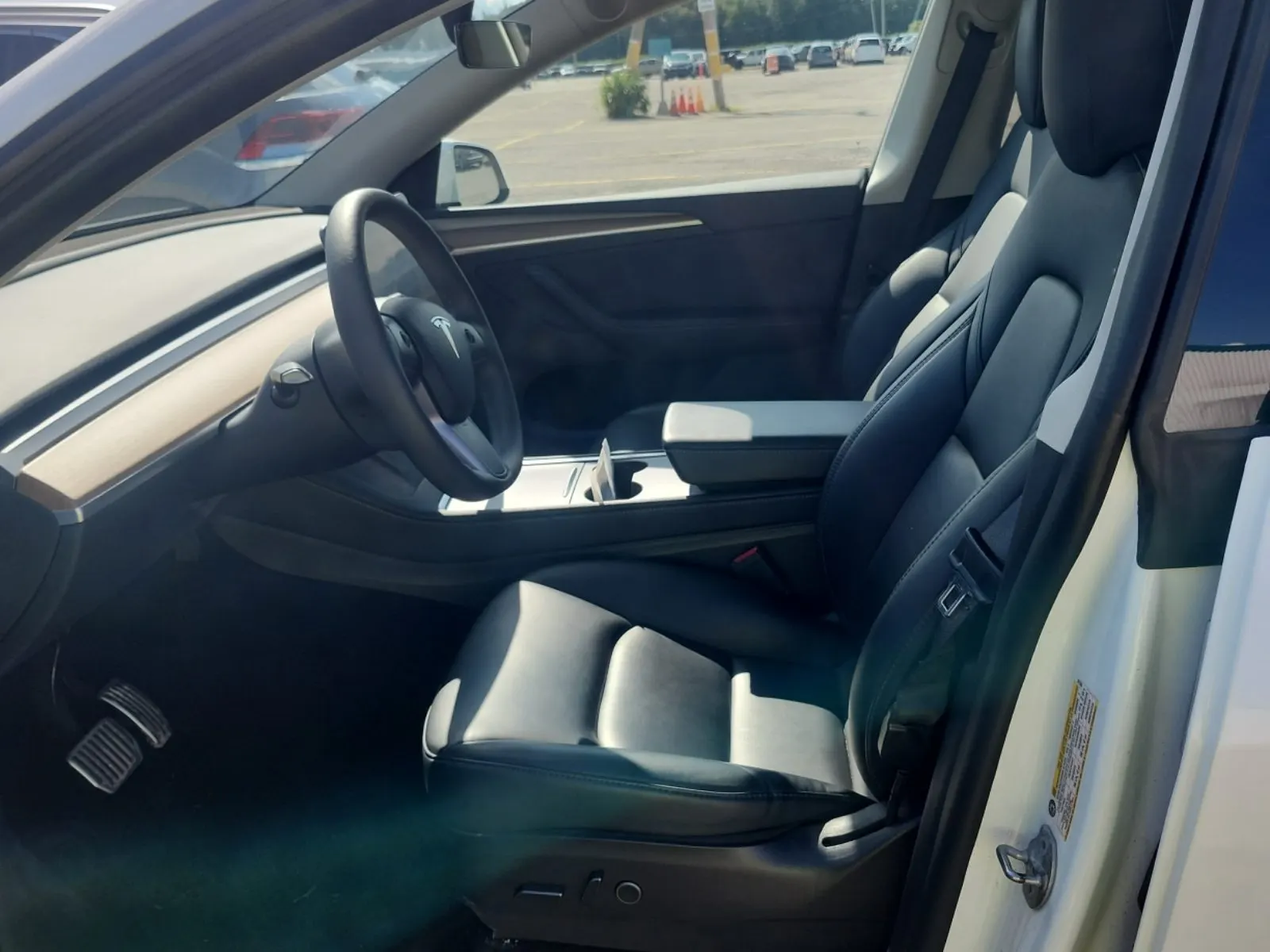 Front Interior Photo