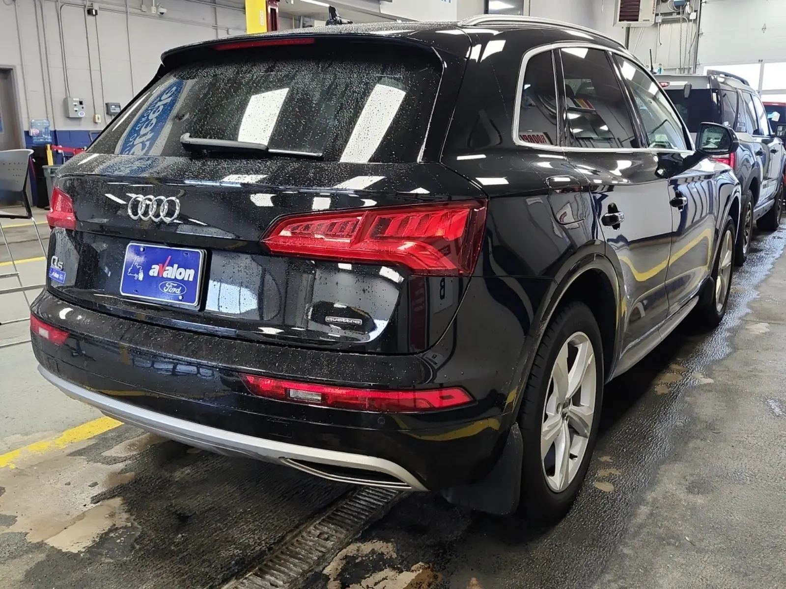 Passenger Rear 3/4 Photo