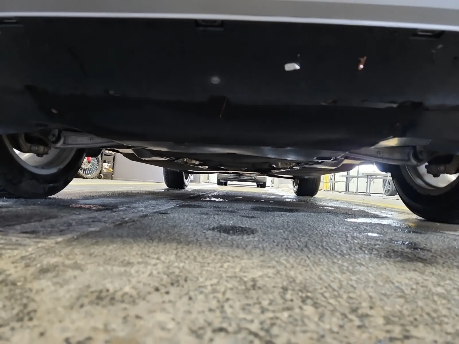Undercarriage - Front Photo