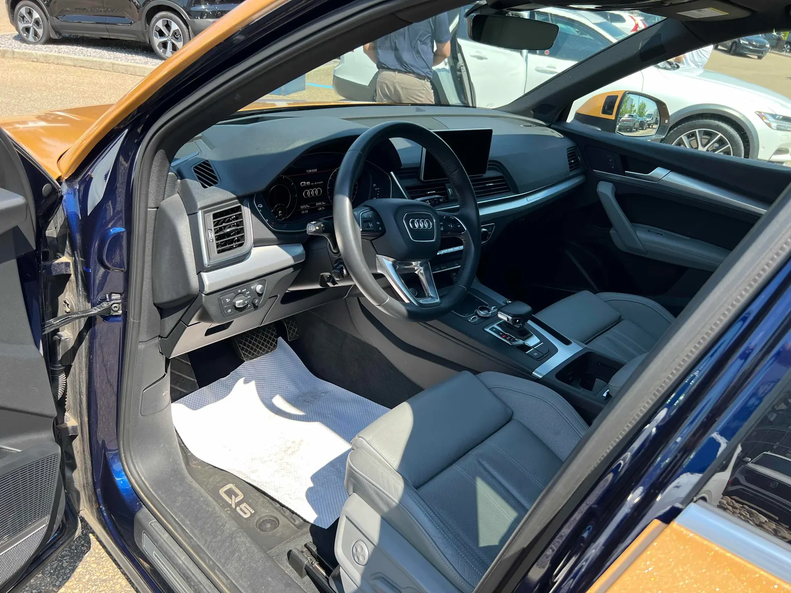 Interior driver side