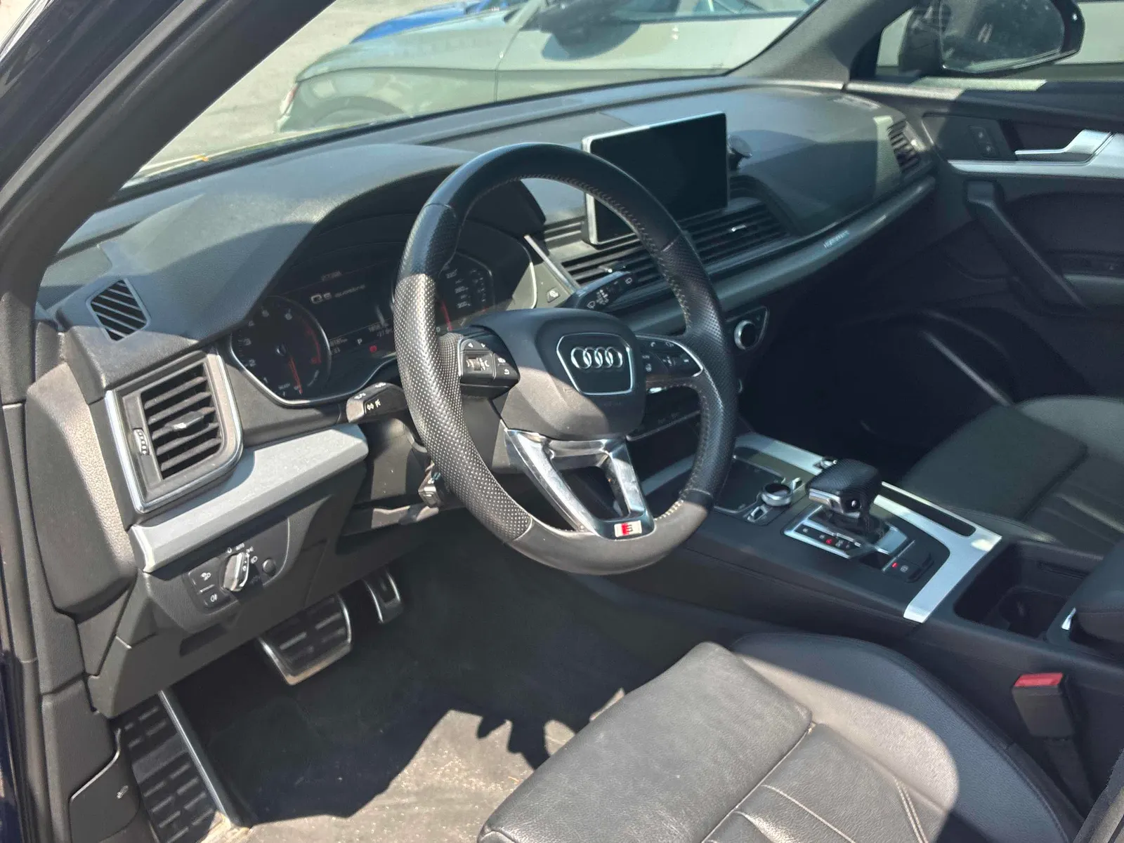 Interior driver side