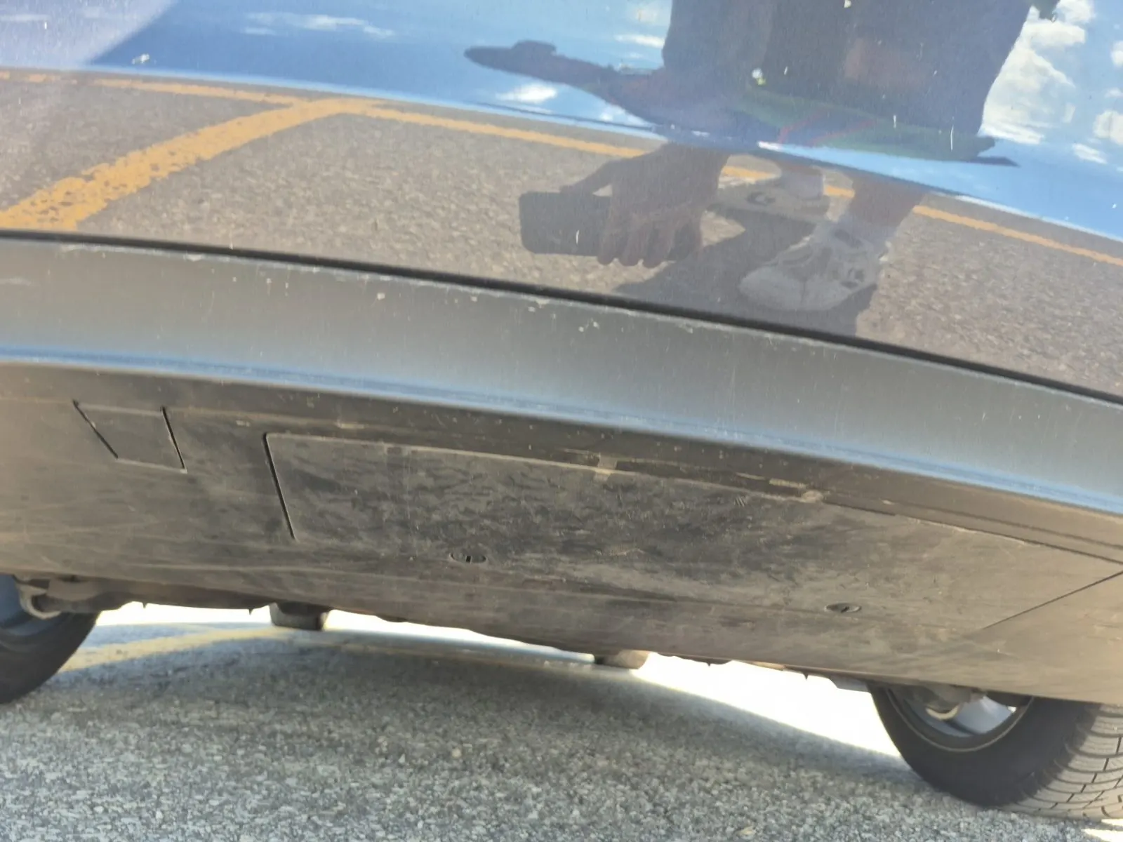 Undercarriage - Rear Photo