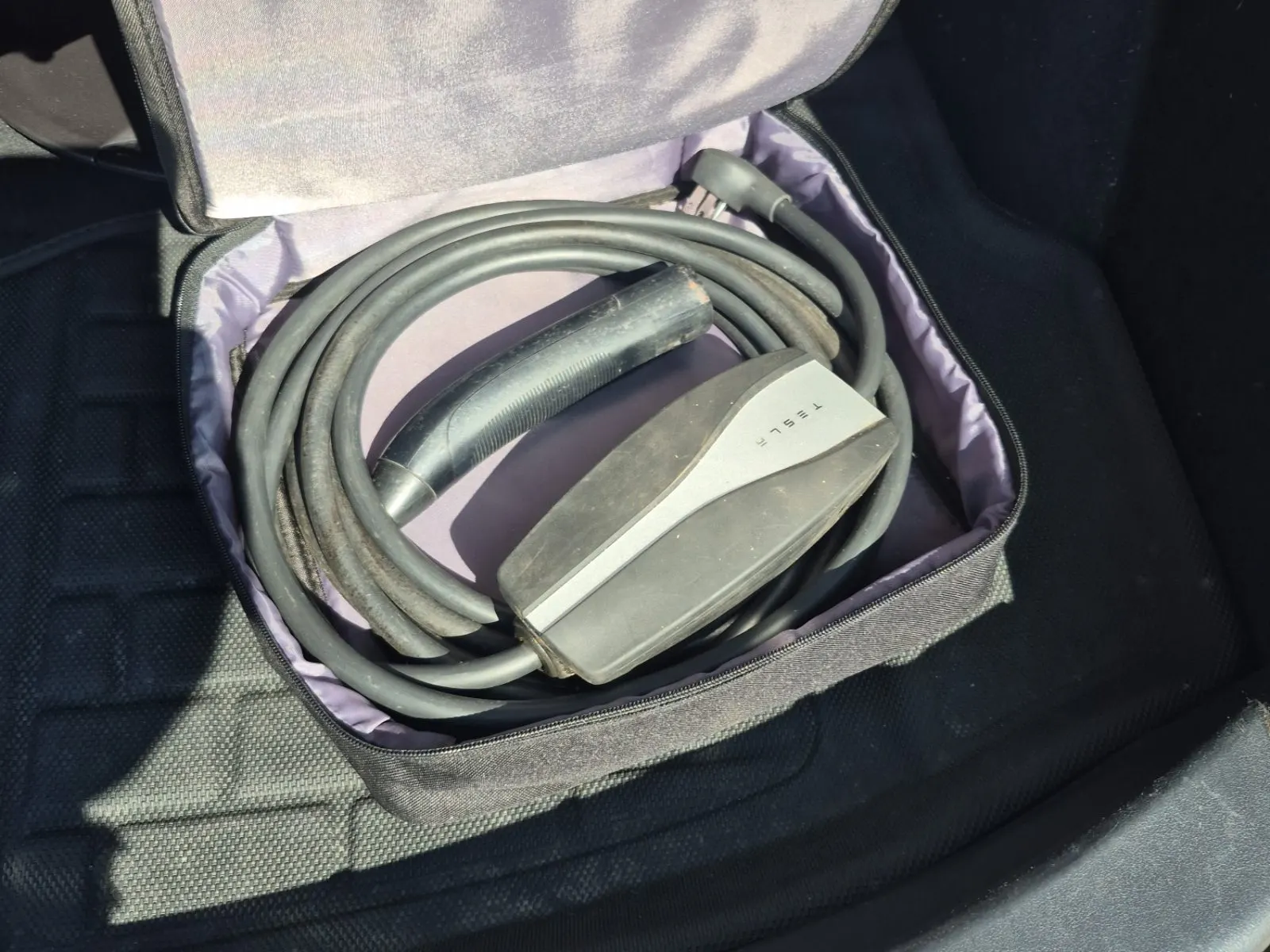 Charging Cable Photo