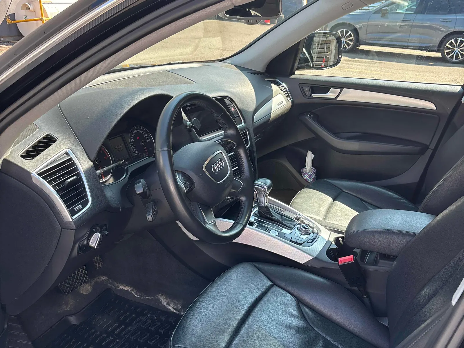 Interior driver side