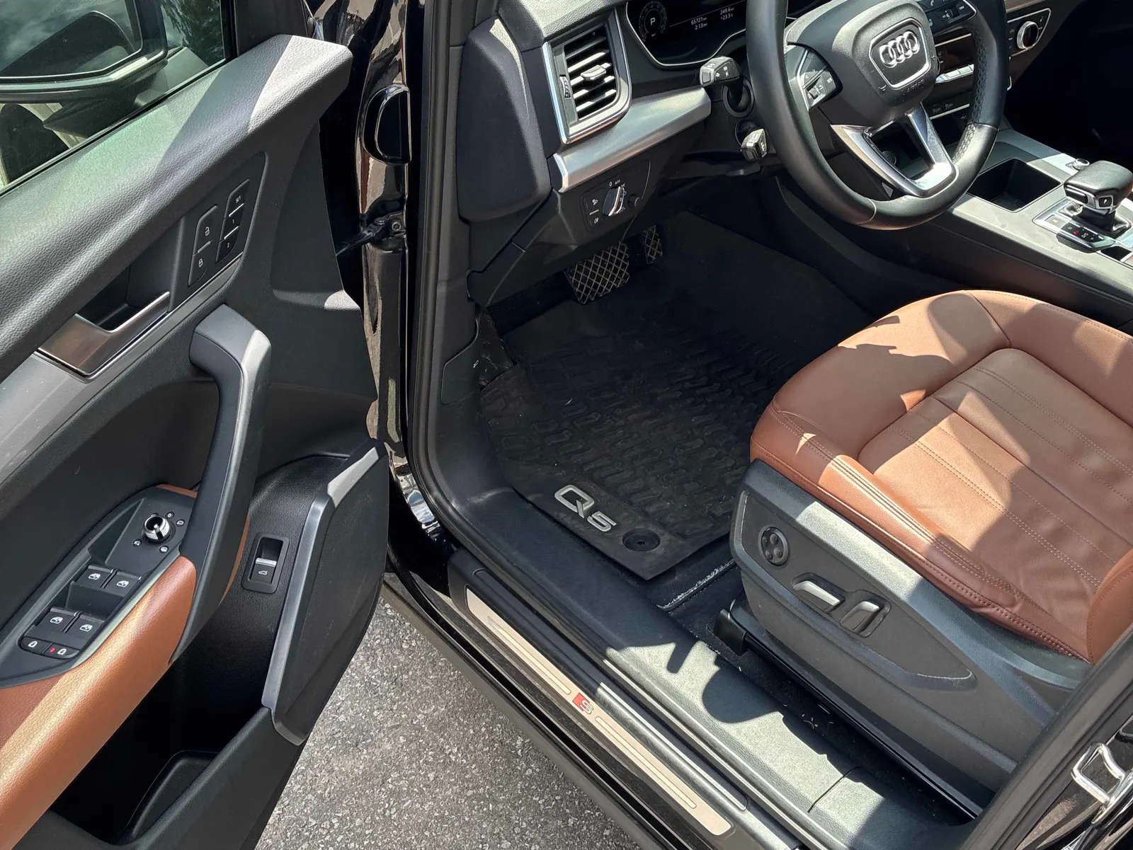 Interior driver side