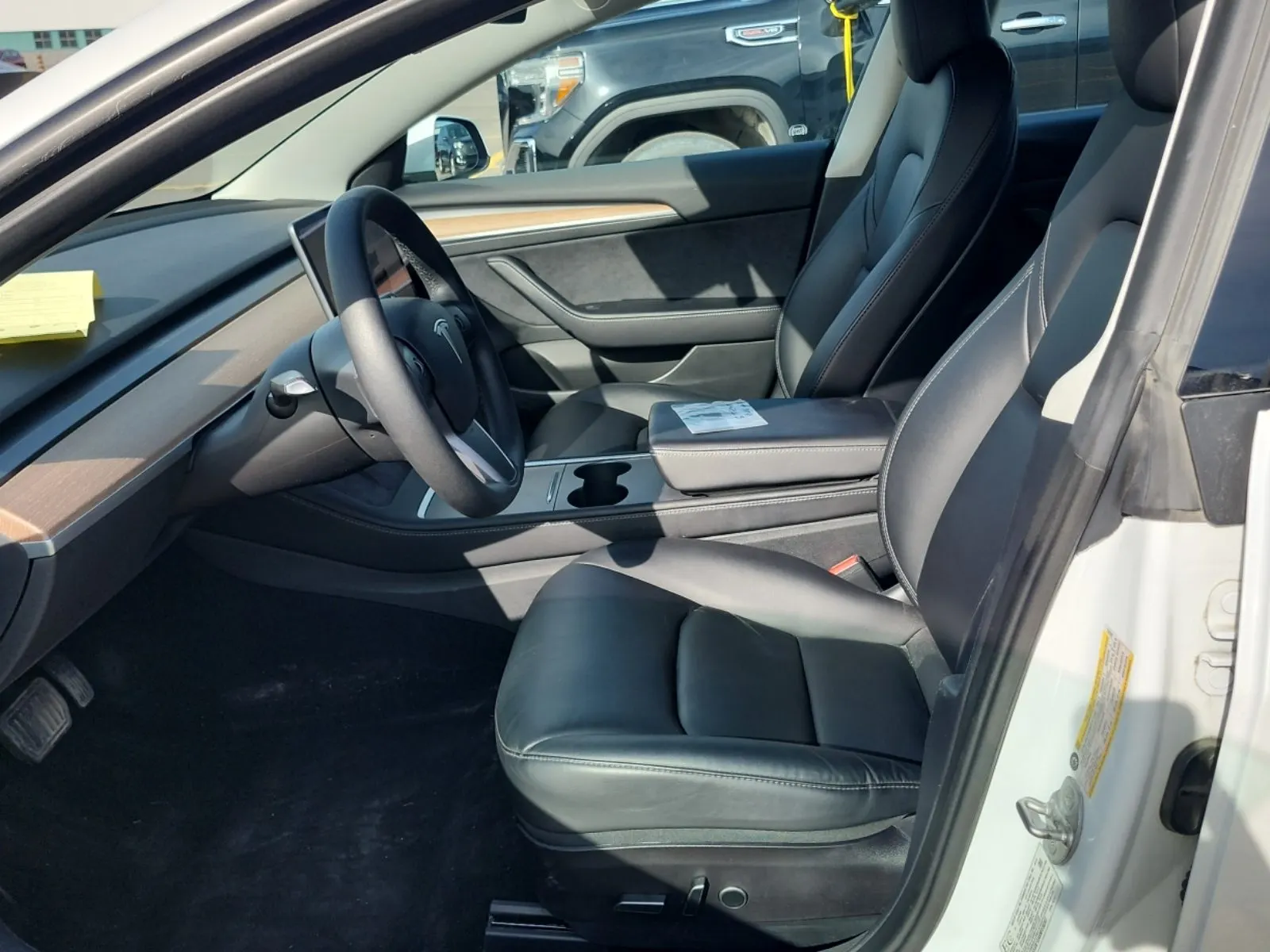 Front Interior Photo