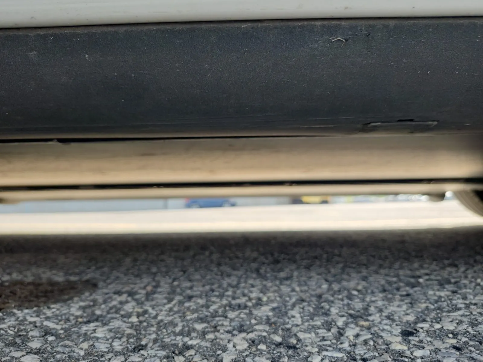 Undercarriage - Passenger Photo