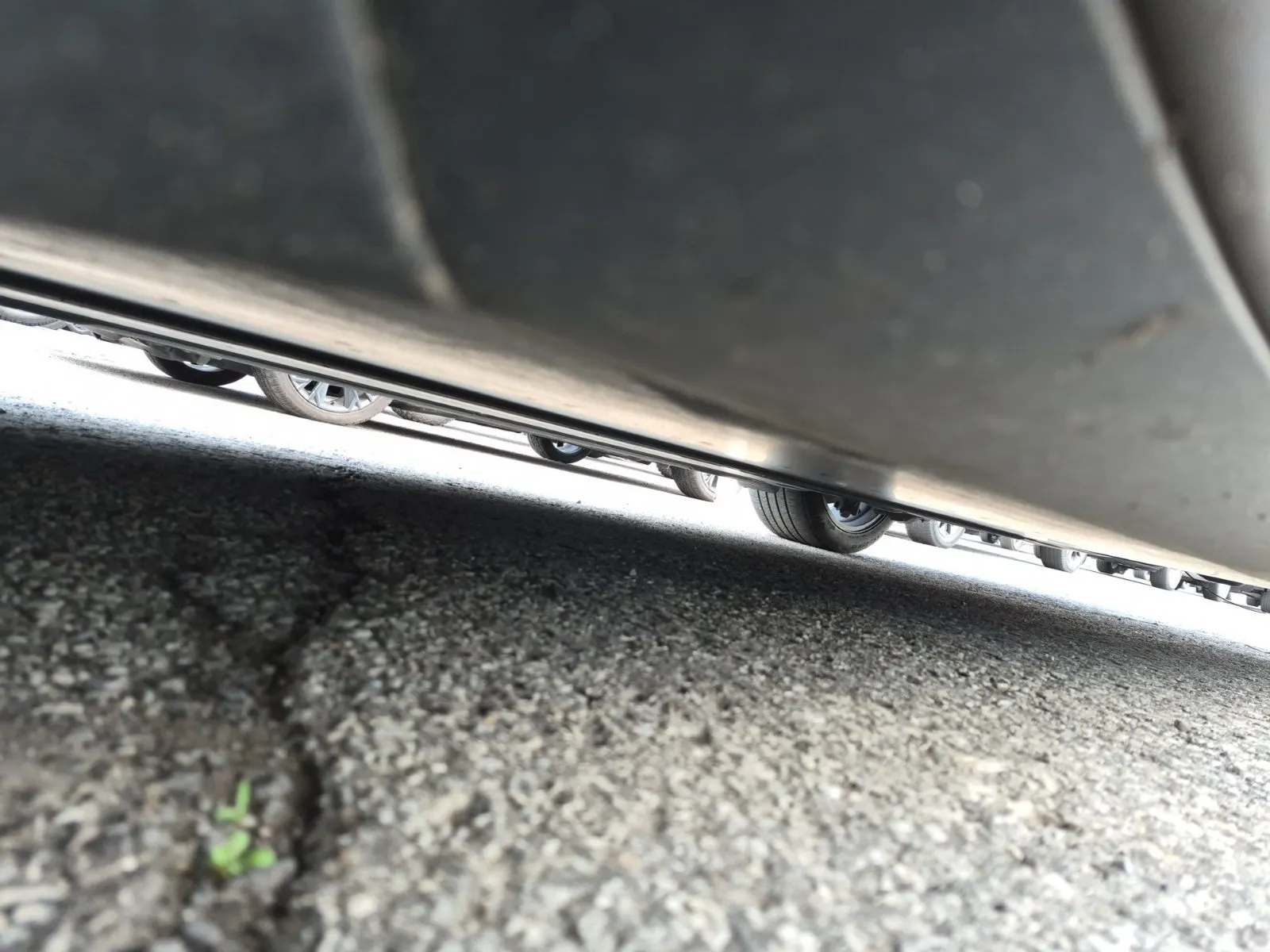 Undercarriage - Driver Photo