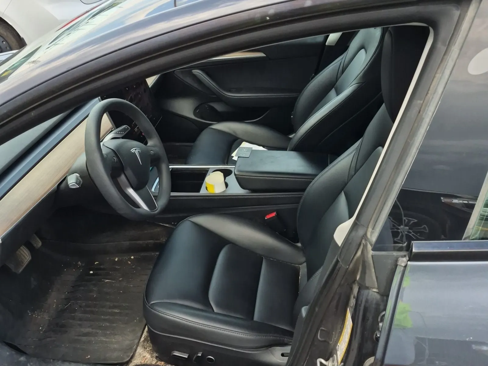 Front Interior Photo