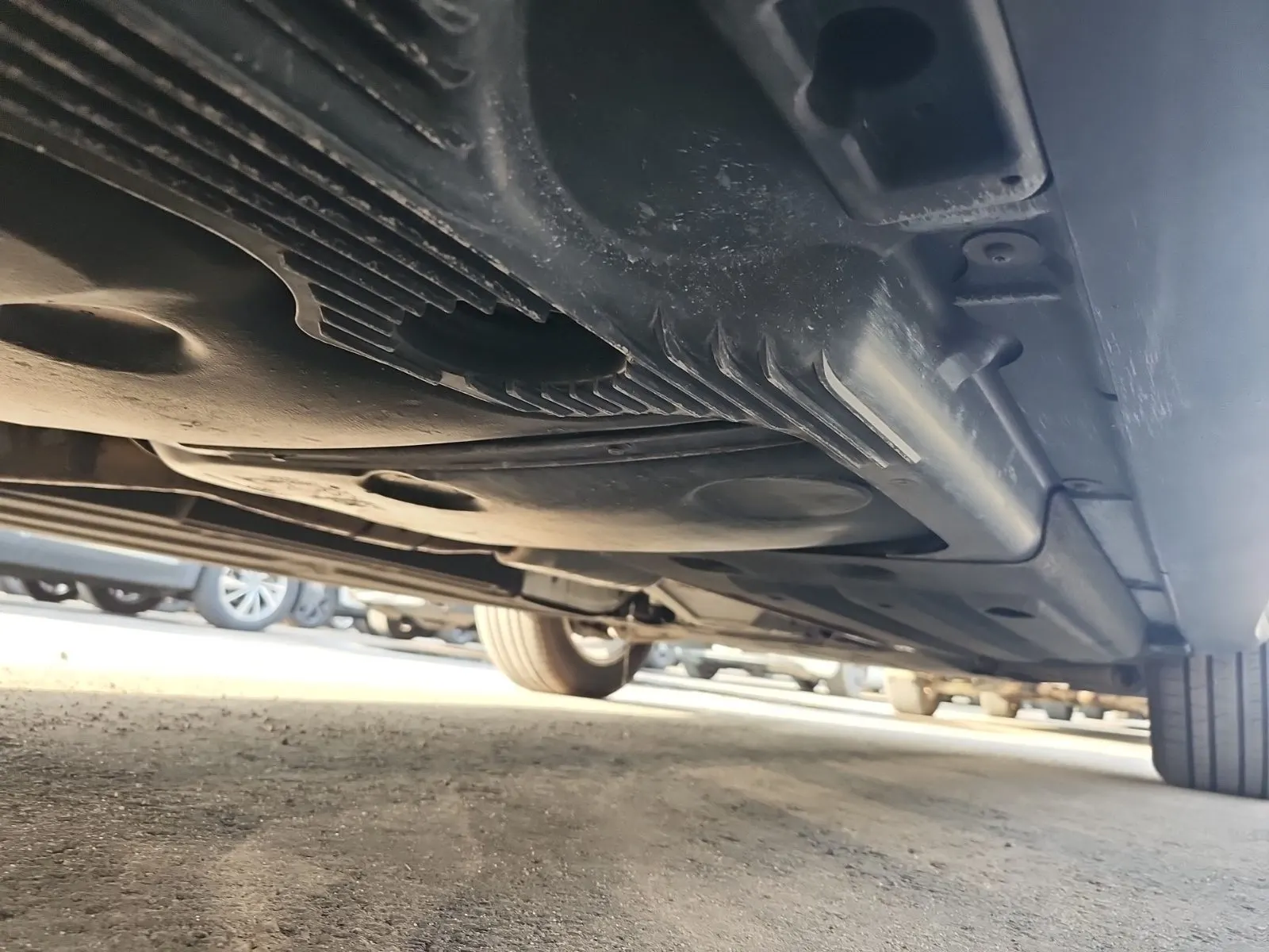 Undercarriage - Passenger Photo