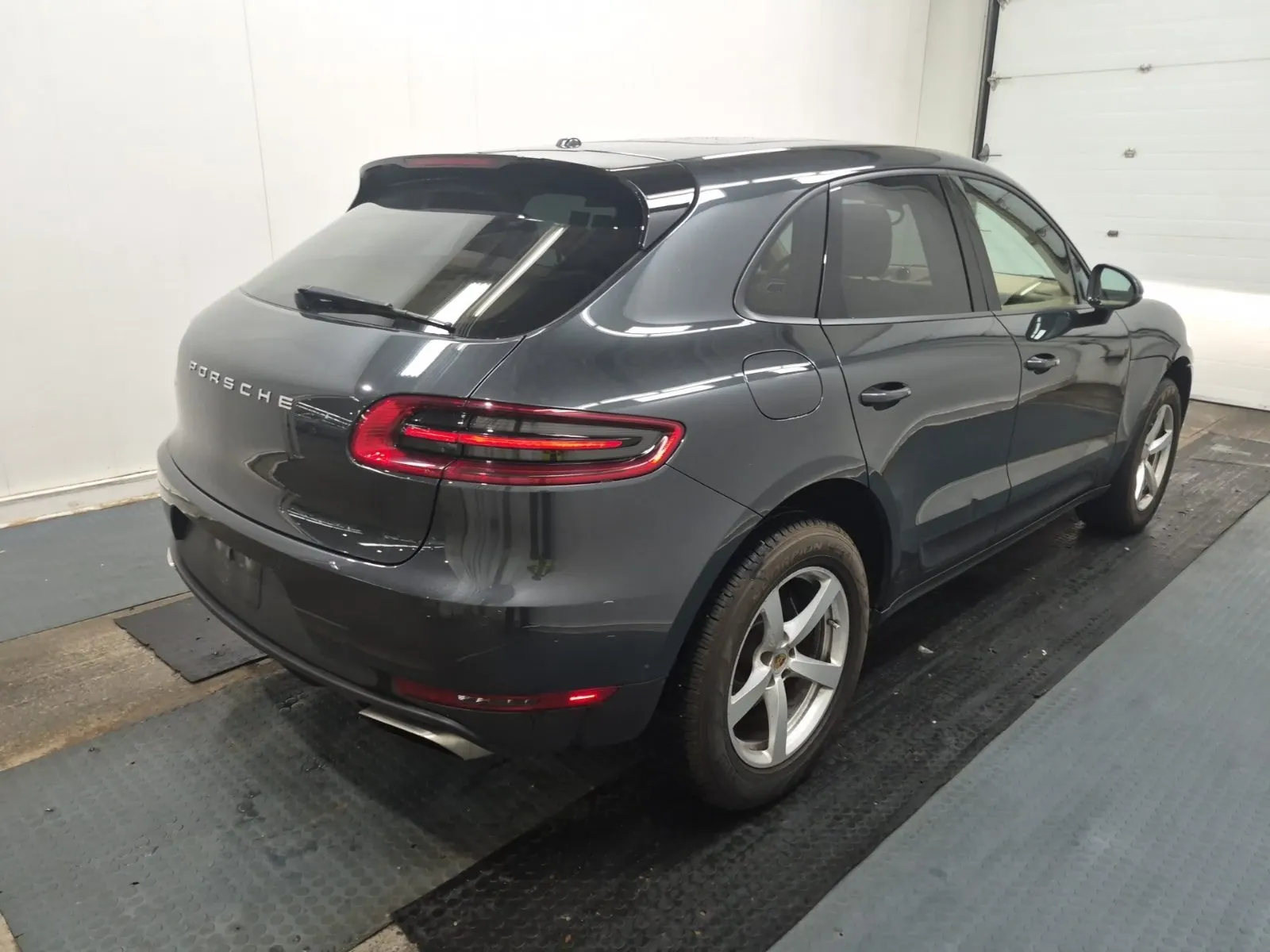 Passenger Rear 3/4 Photo