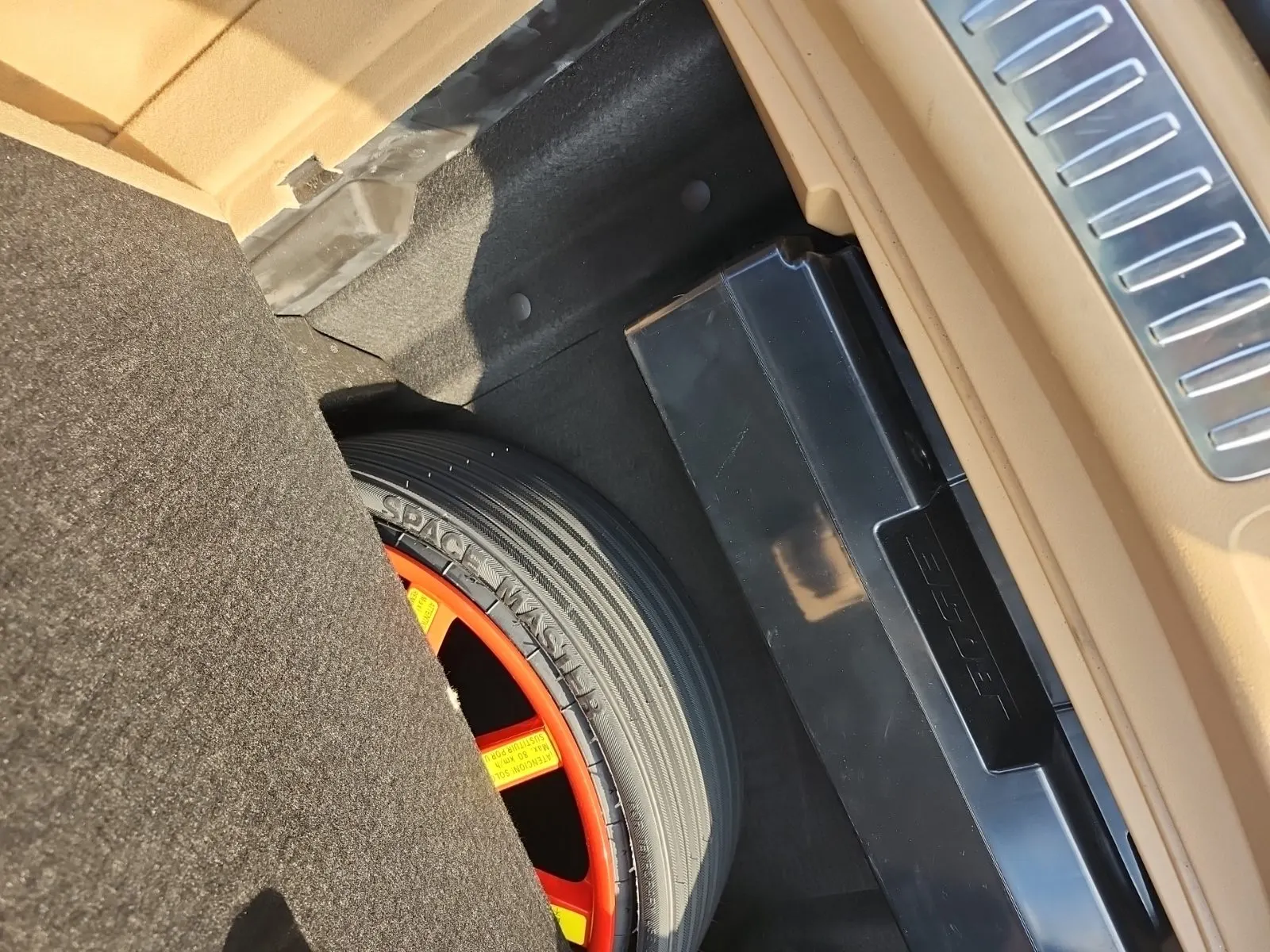 Spare Tire & Wheel Photo