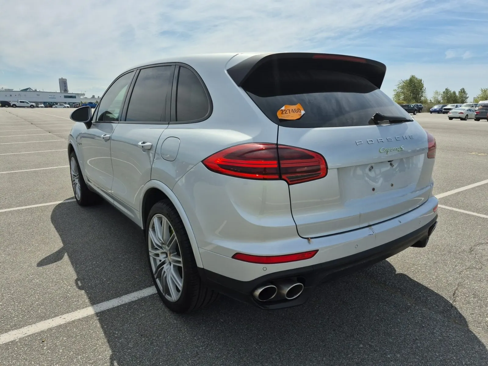 Driver Rear 3/4 Photo