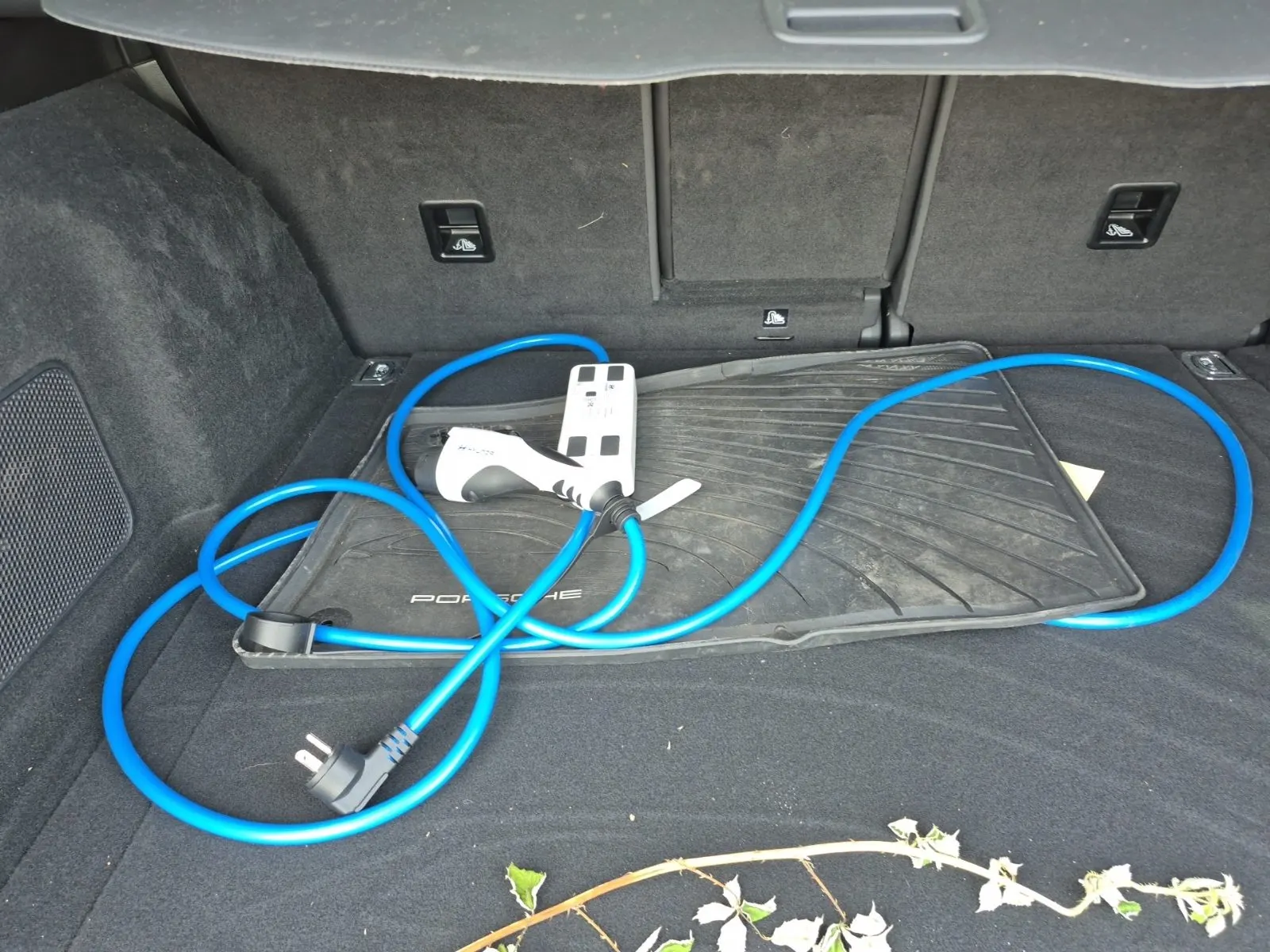 Charging Cable Photo