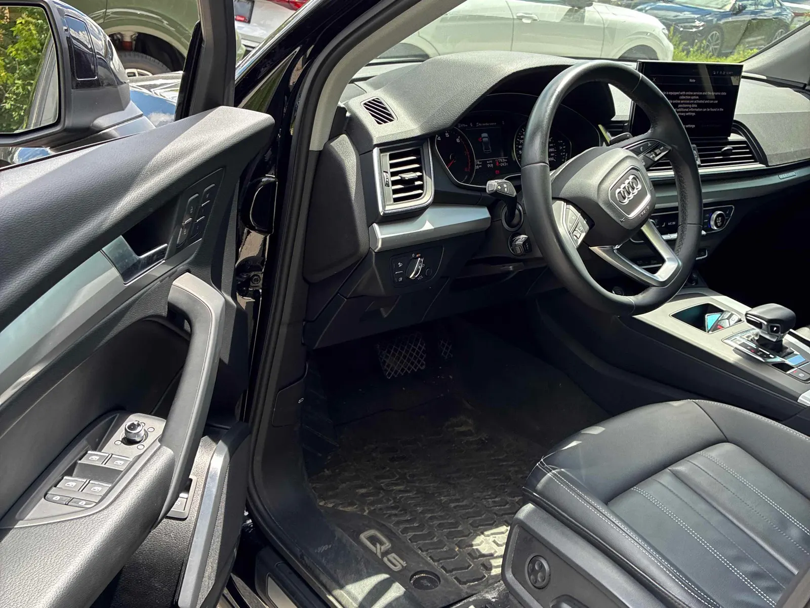Interior driver side