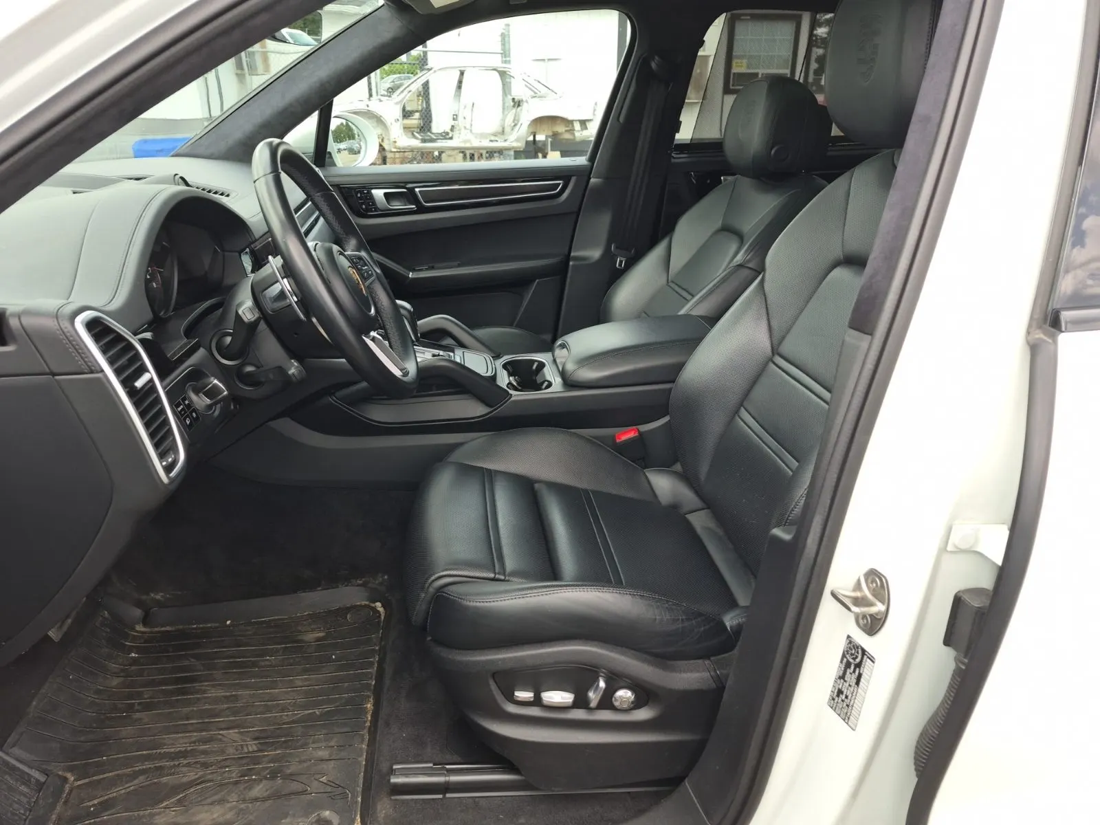 Front Interior Photo