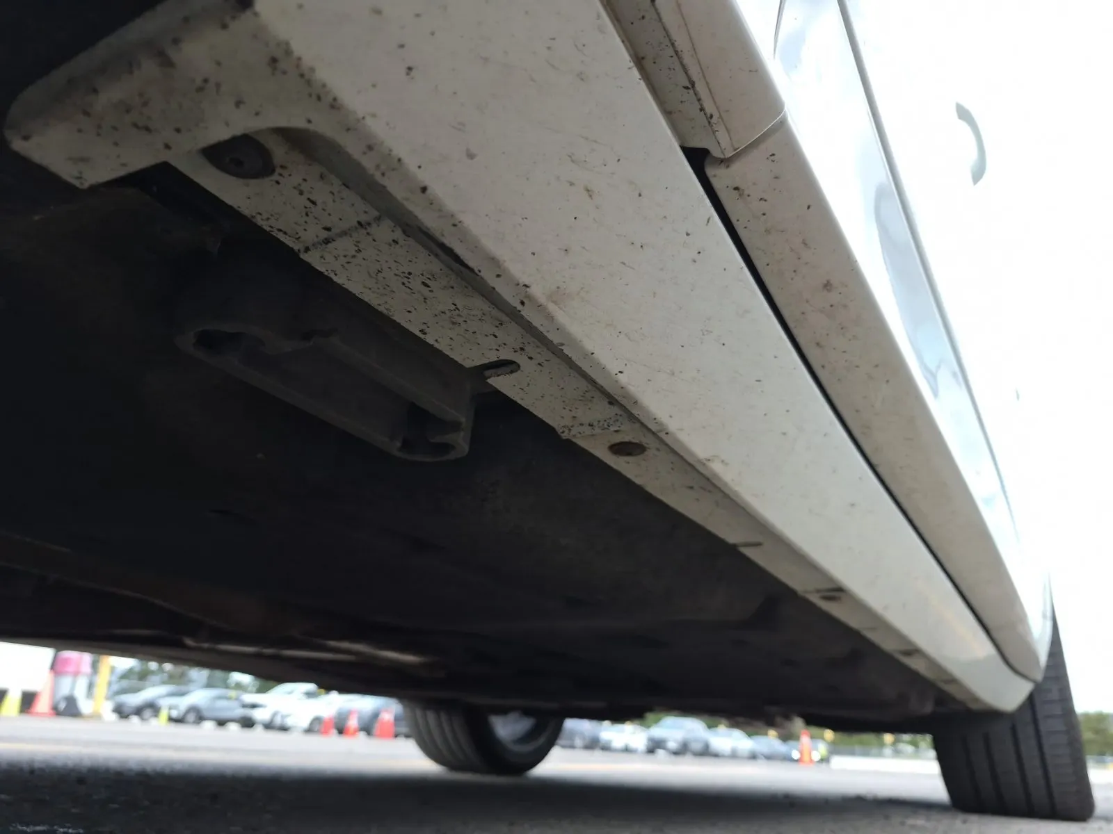 Undercarriage - Driver Photo