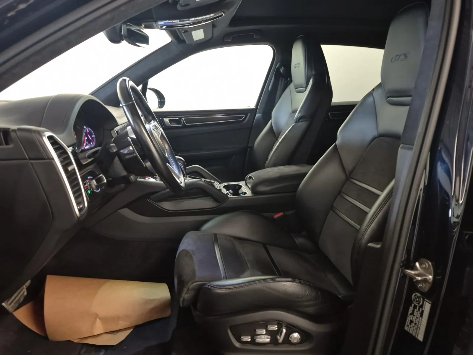 Front Interior Photo