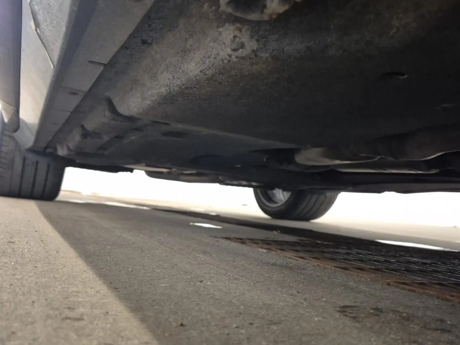 Undercarriage - Passenger Photo