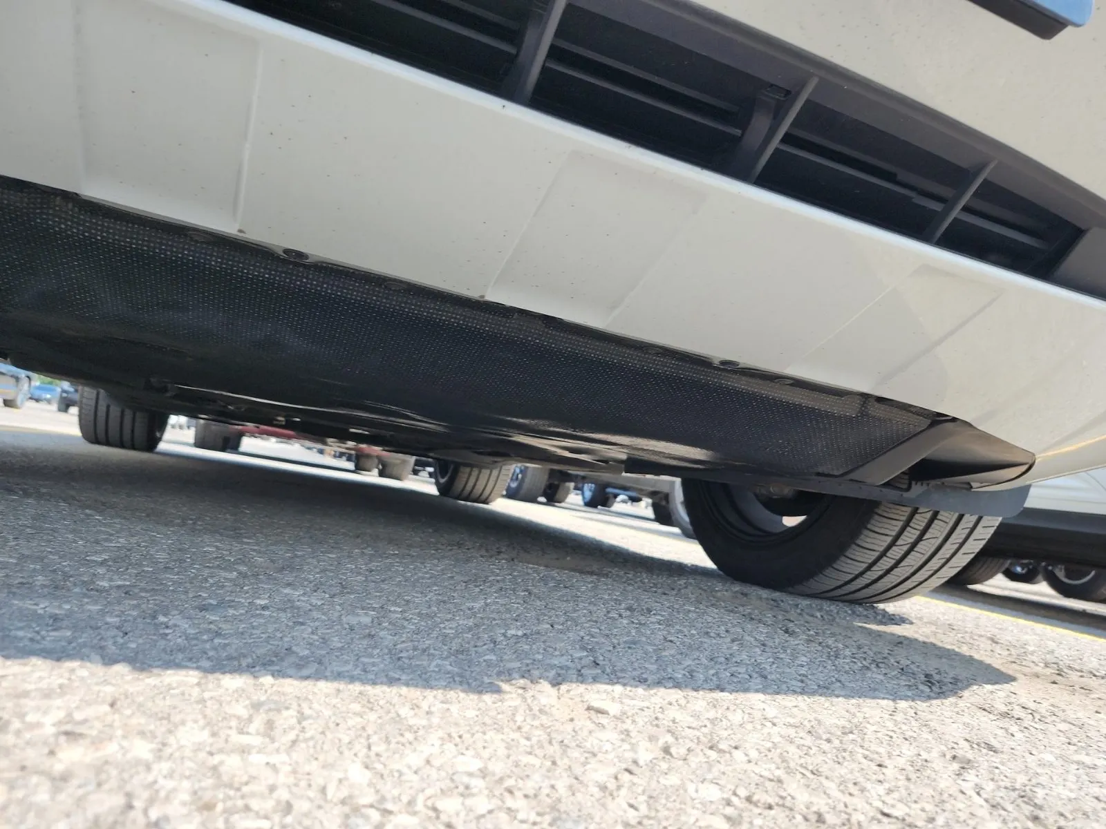 Undercarriage - Front Photo