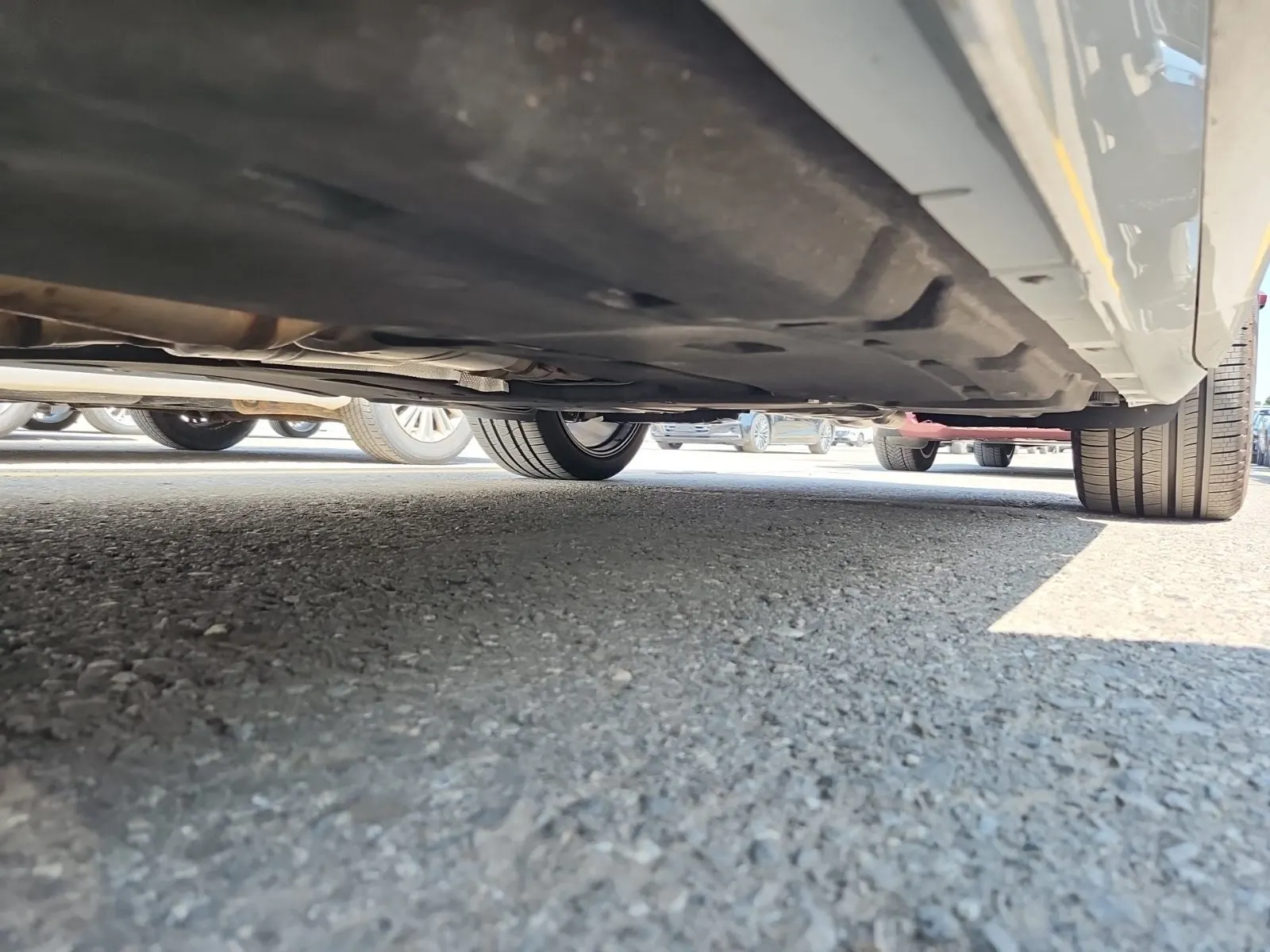 Undercarriage - Driver Photo