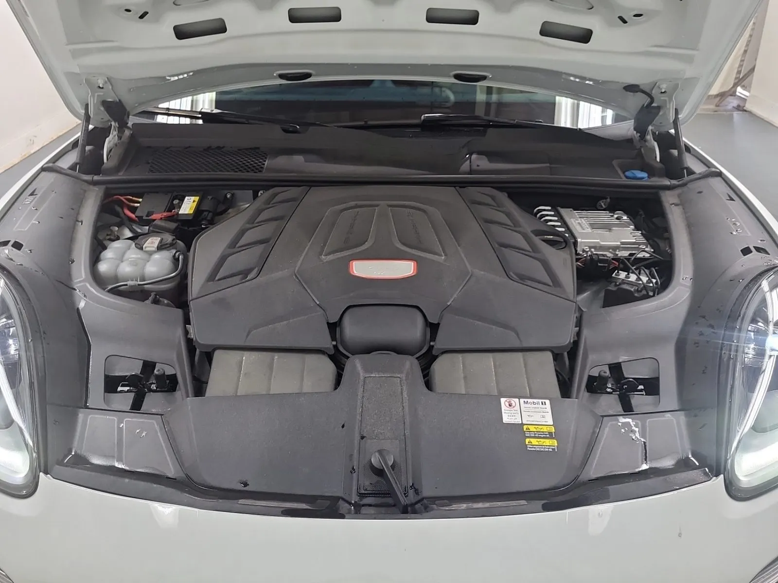 Engine Photo