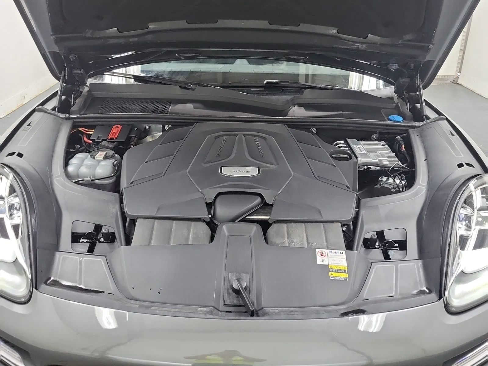 Engine Photo