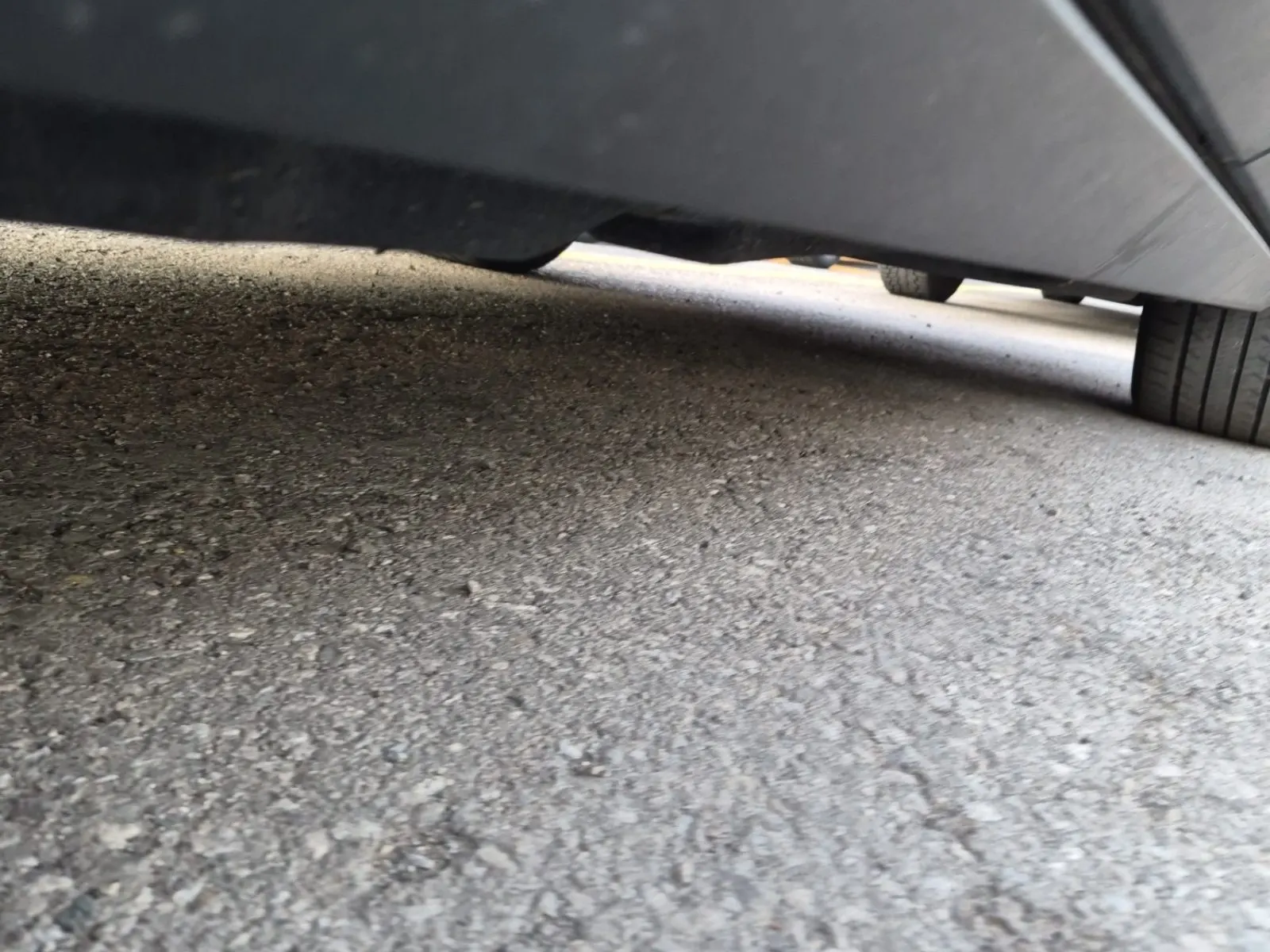 Undercarriage - Passenger Photo