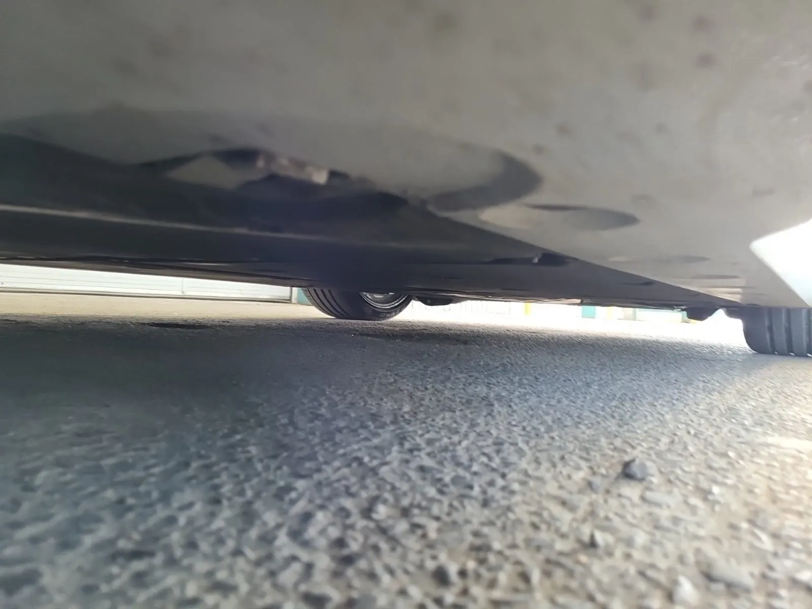 Undercarriage - Passenger Photo
