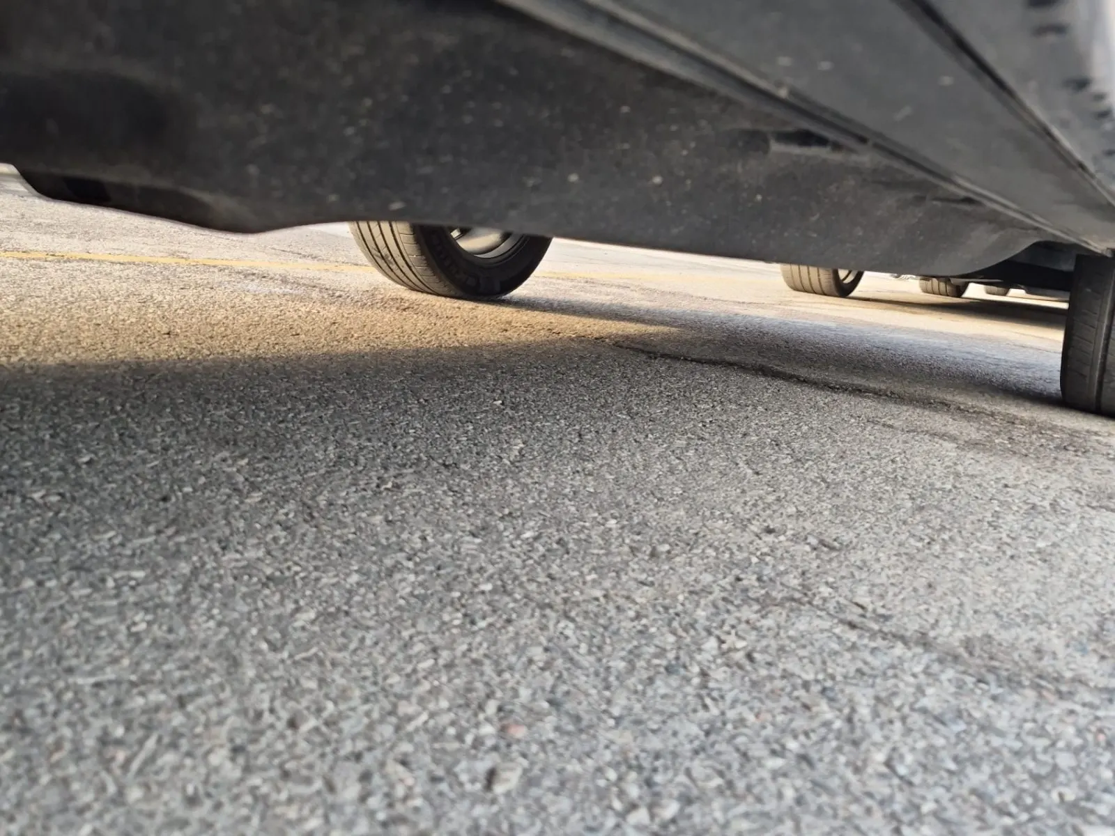 Undercarriage - Passenger Photo