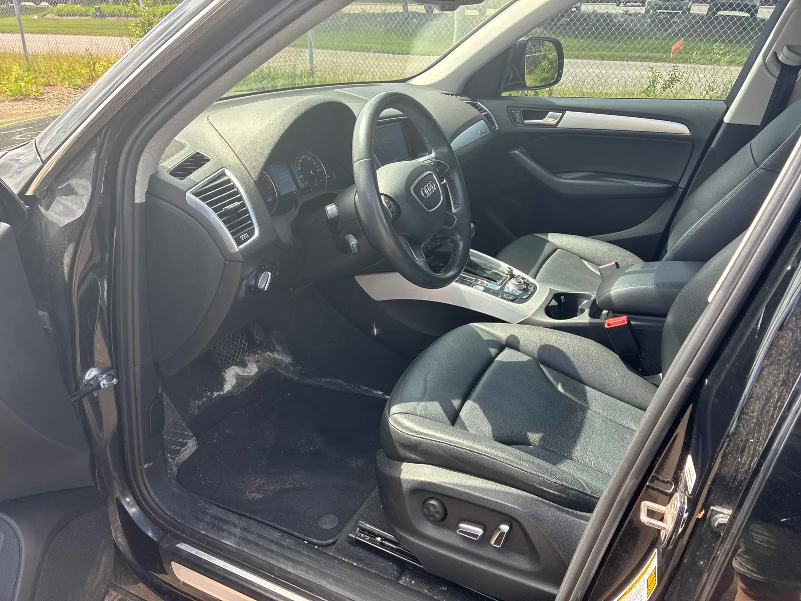 Interior driver side