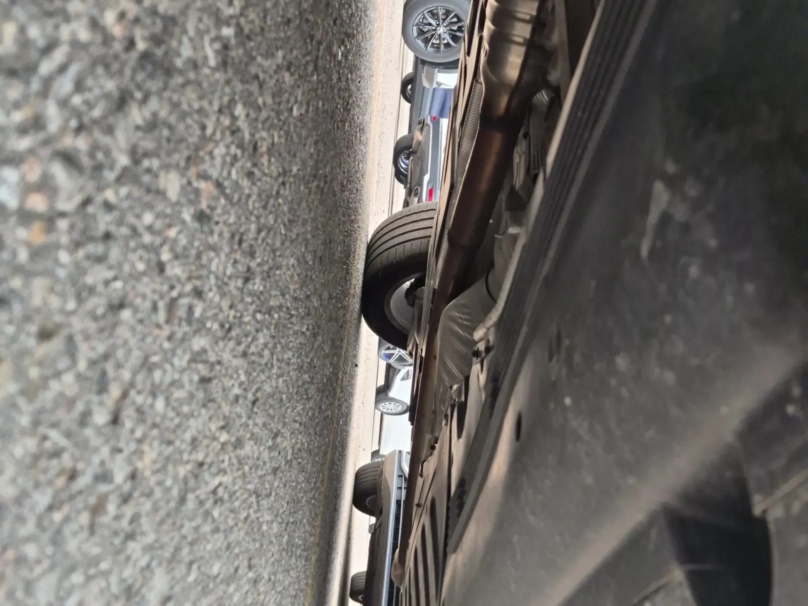 Undercarriage - Driver Photo