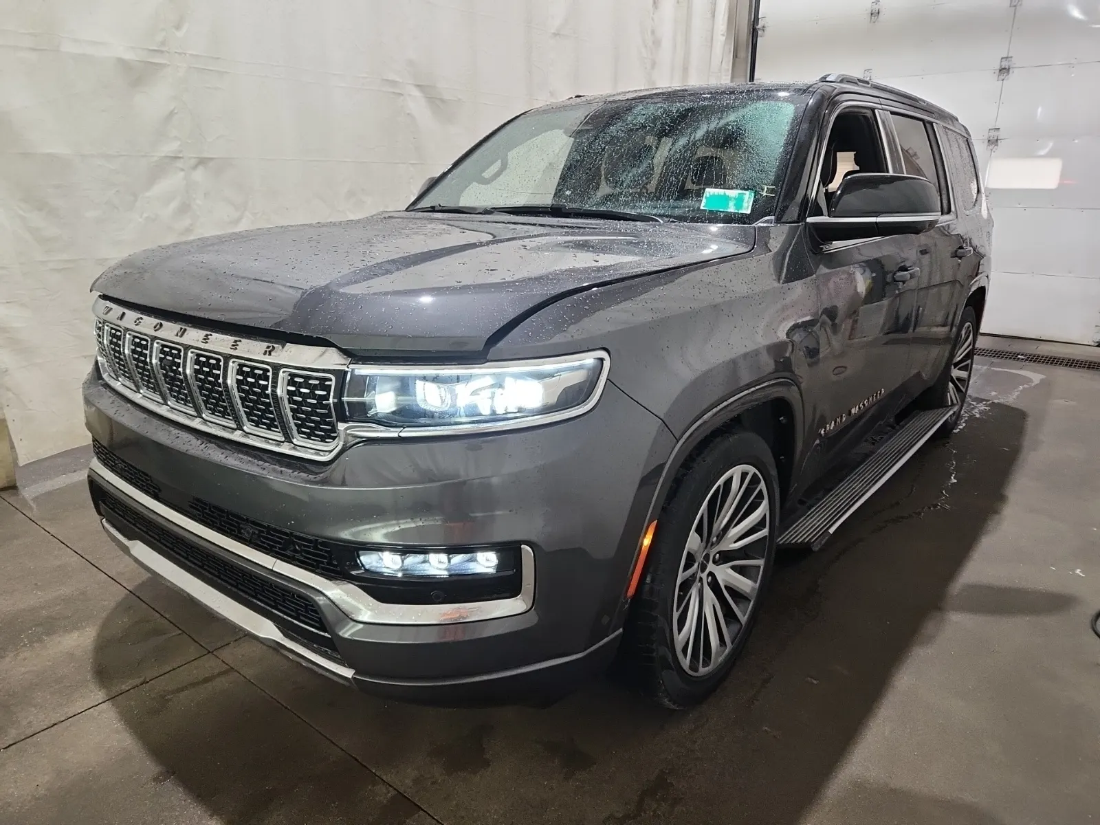 2023 Jeep Grand Wagoneer