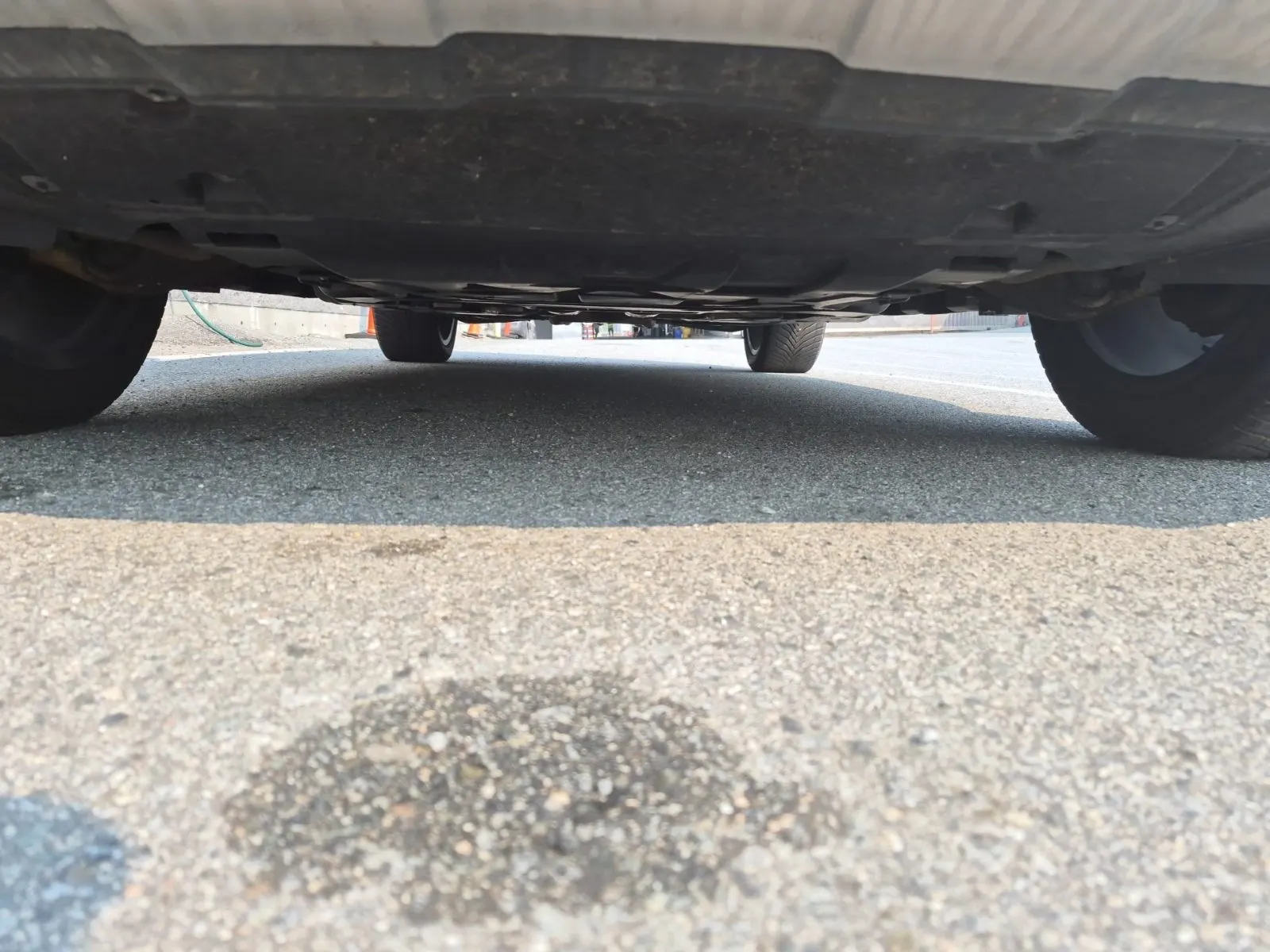 Undercarriage - Front Photo