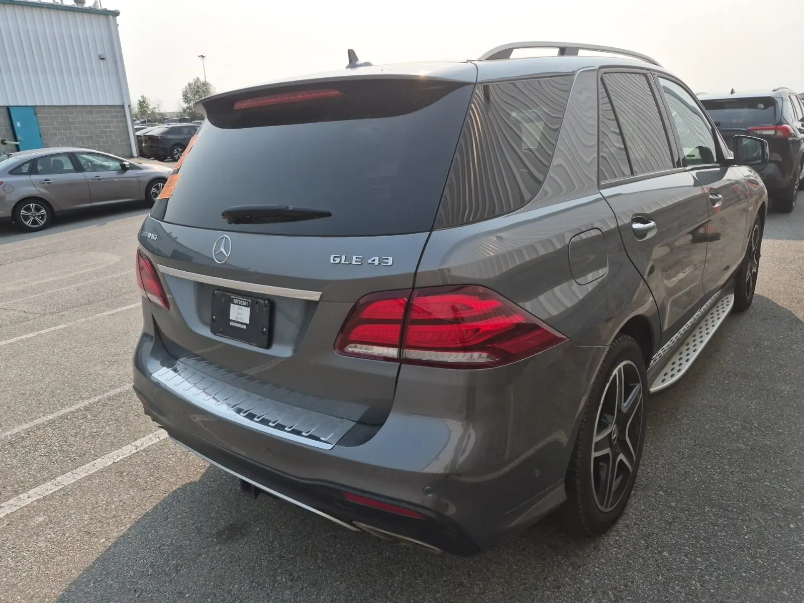 Passenger Rear 3/4 Photo