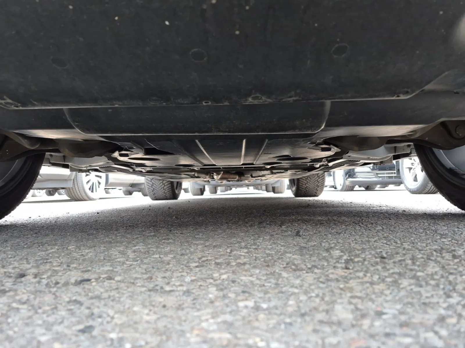 Undercarriage - Front Photo