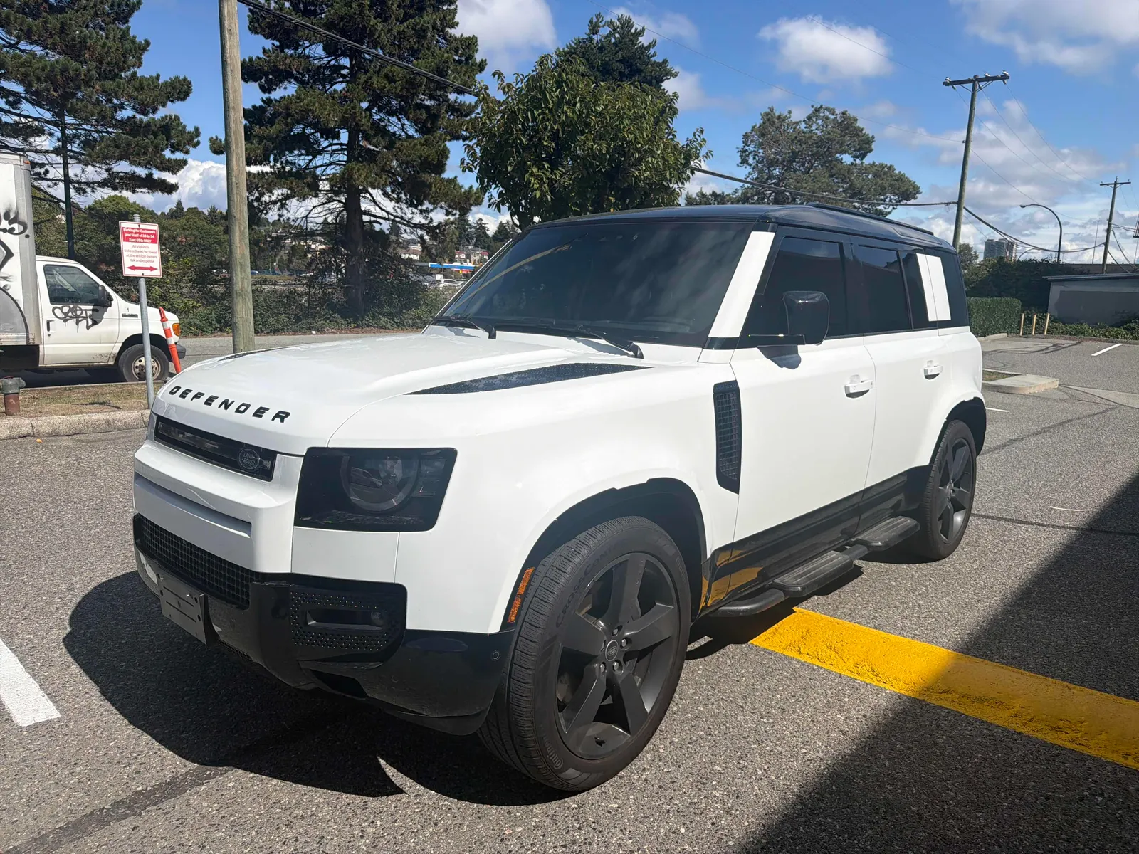 2025 Land Rover Defender