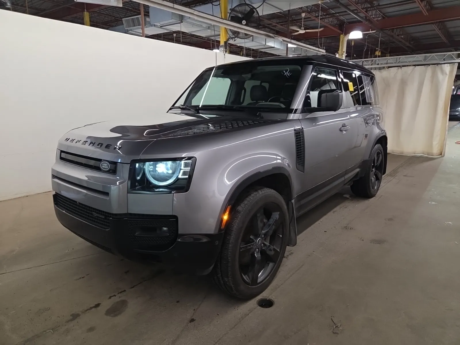 2023 Land Rover Defender