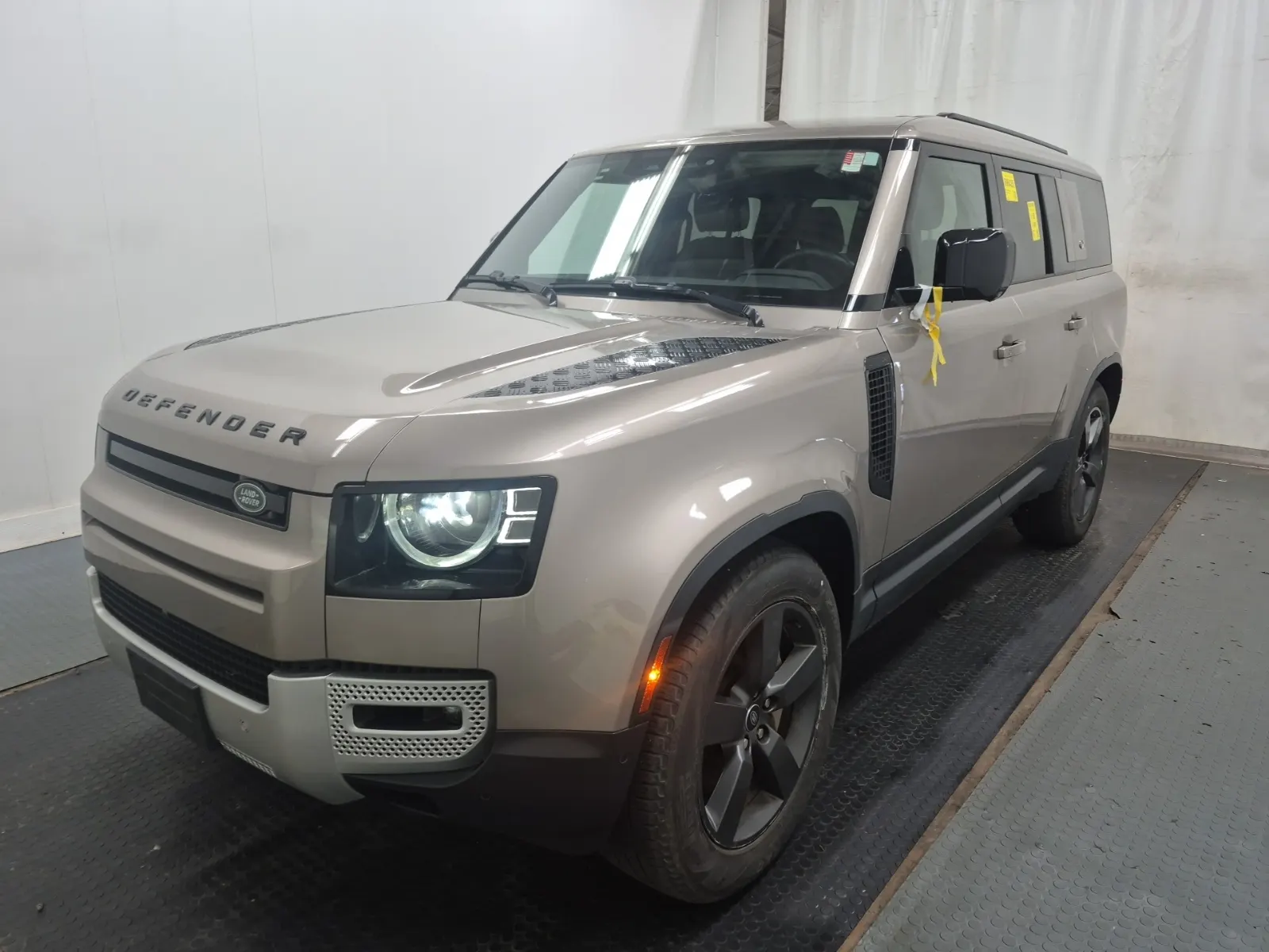 2023 Land Rover Defender