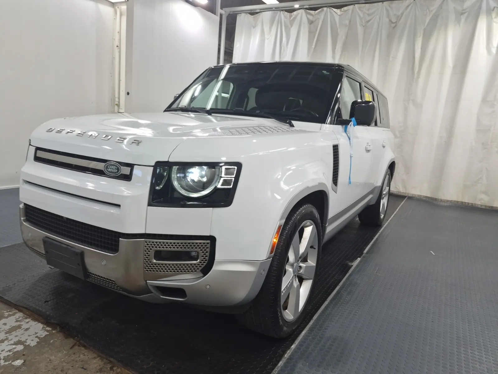 2023 Land Rover Defender