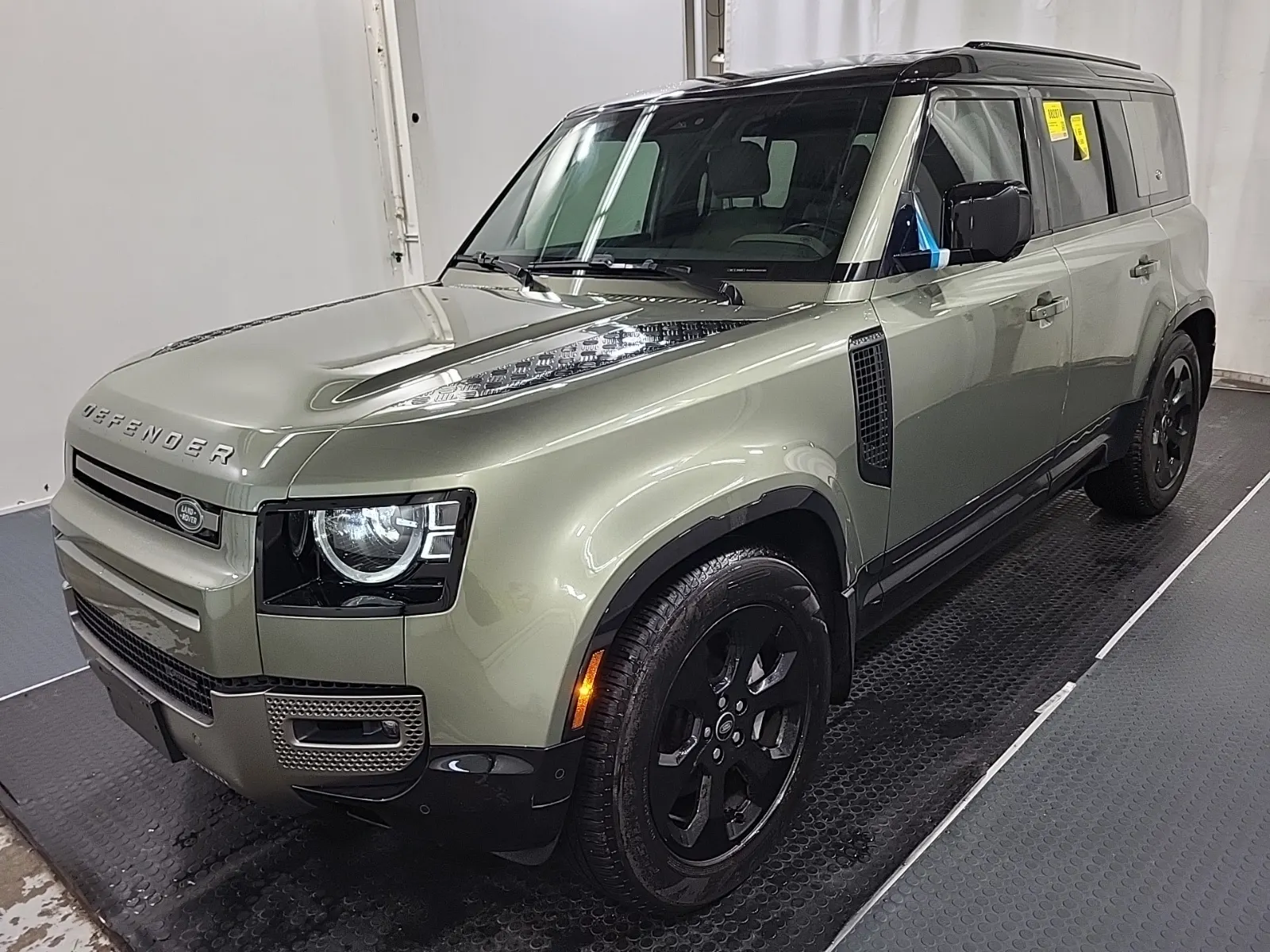 2023 Land Rover Defender